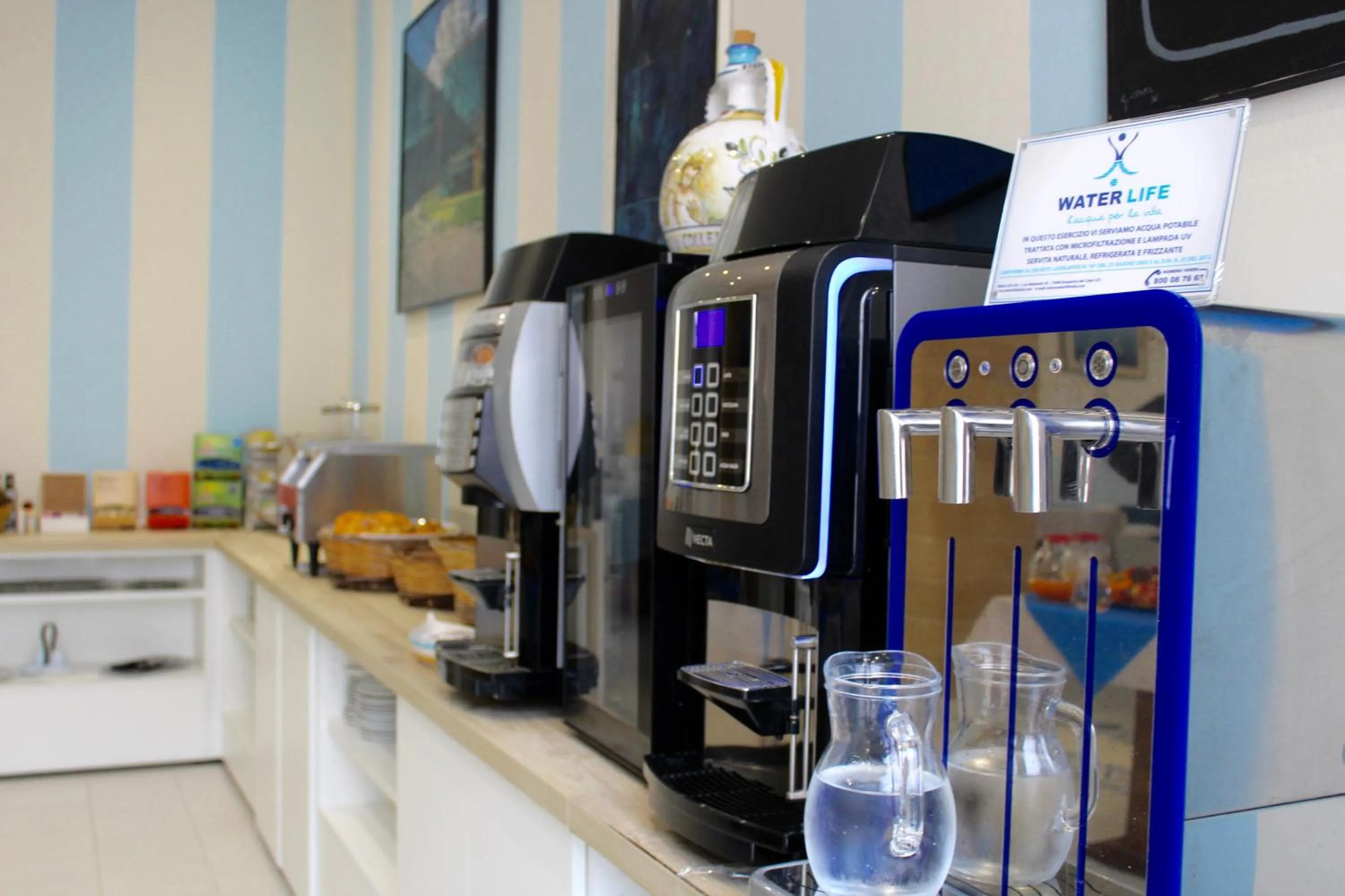 Coffee/tea facilities in Albergo Del Santuario