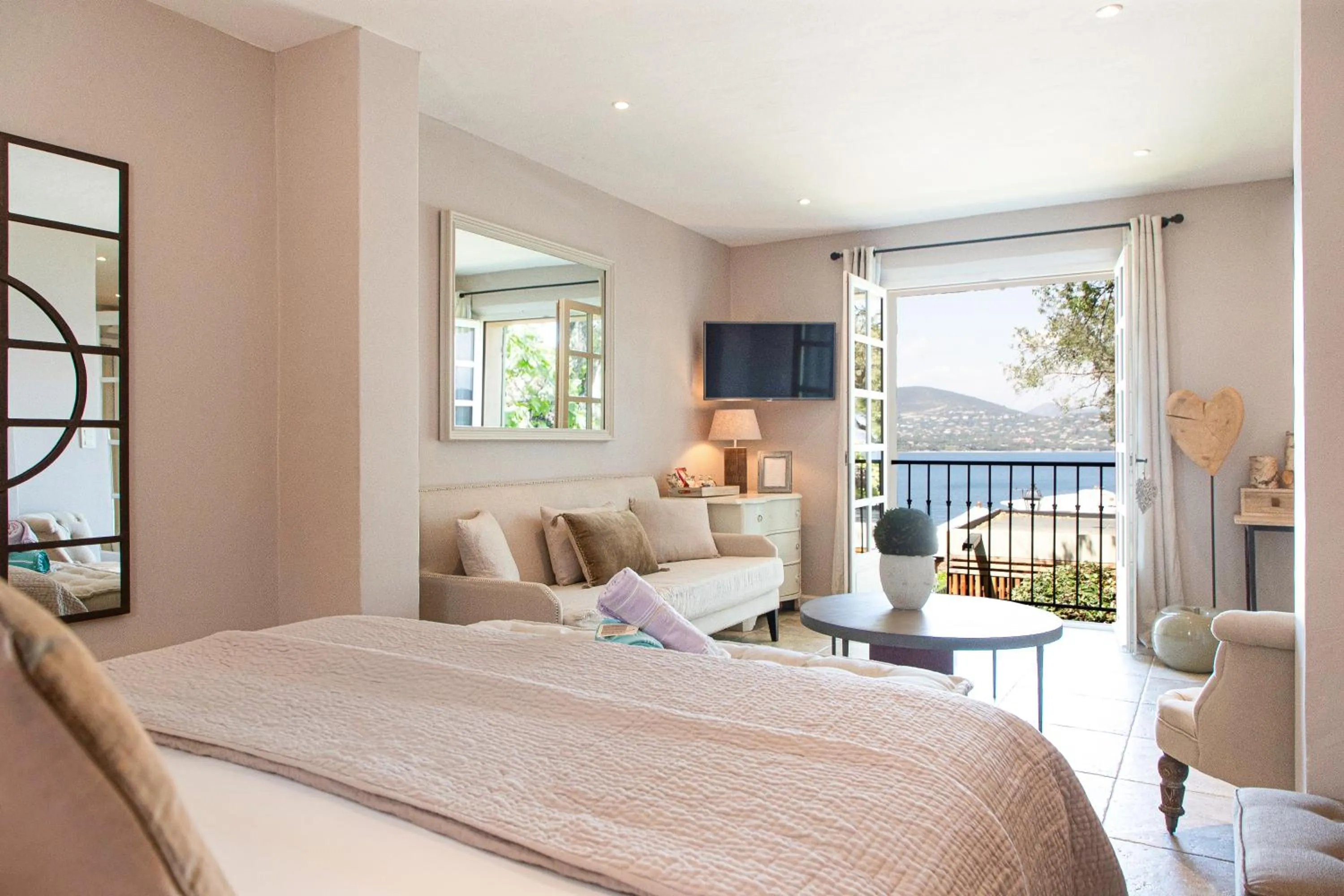 Bed in La Bastide d'Antoine