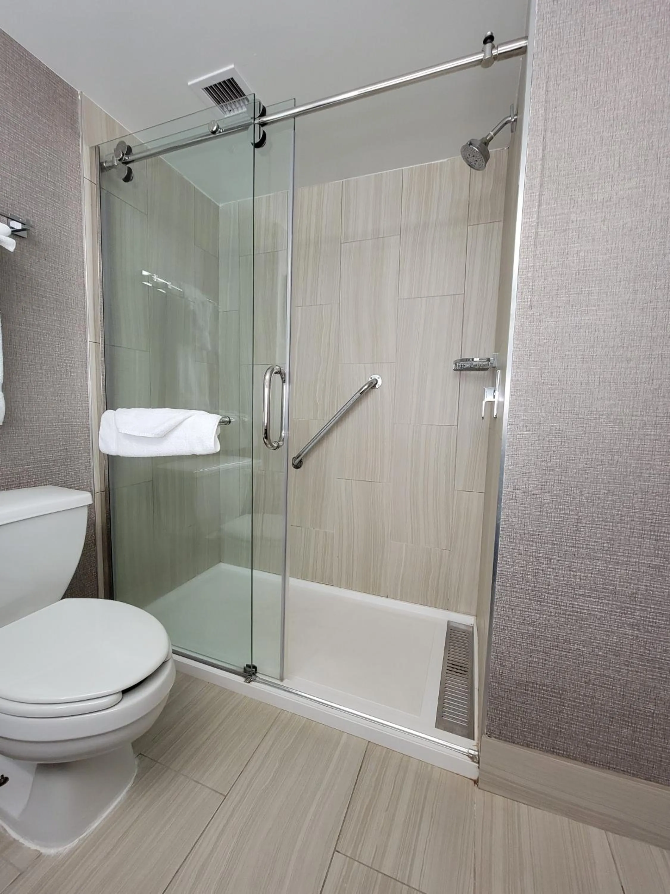 Bathroom in Wingate by Wyndham Greenville Airport