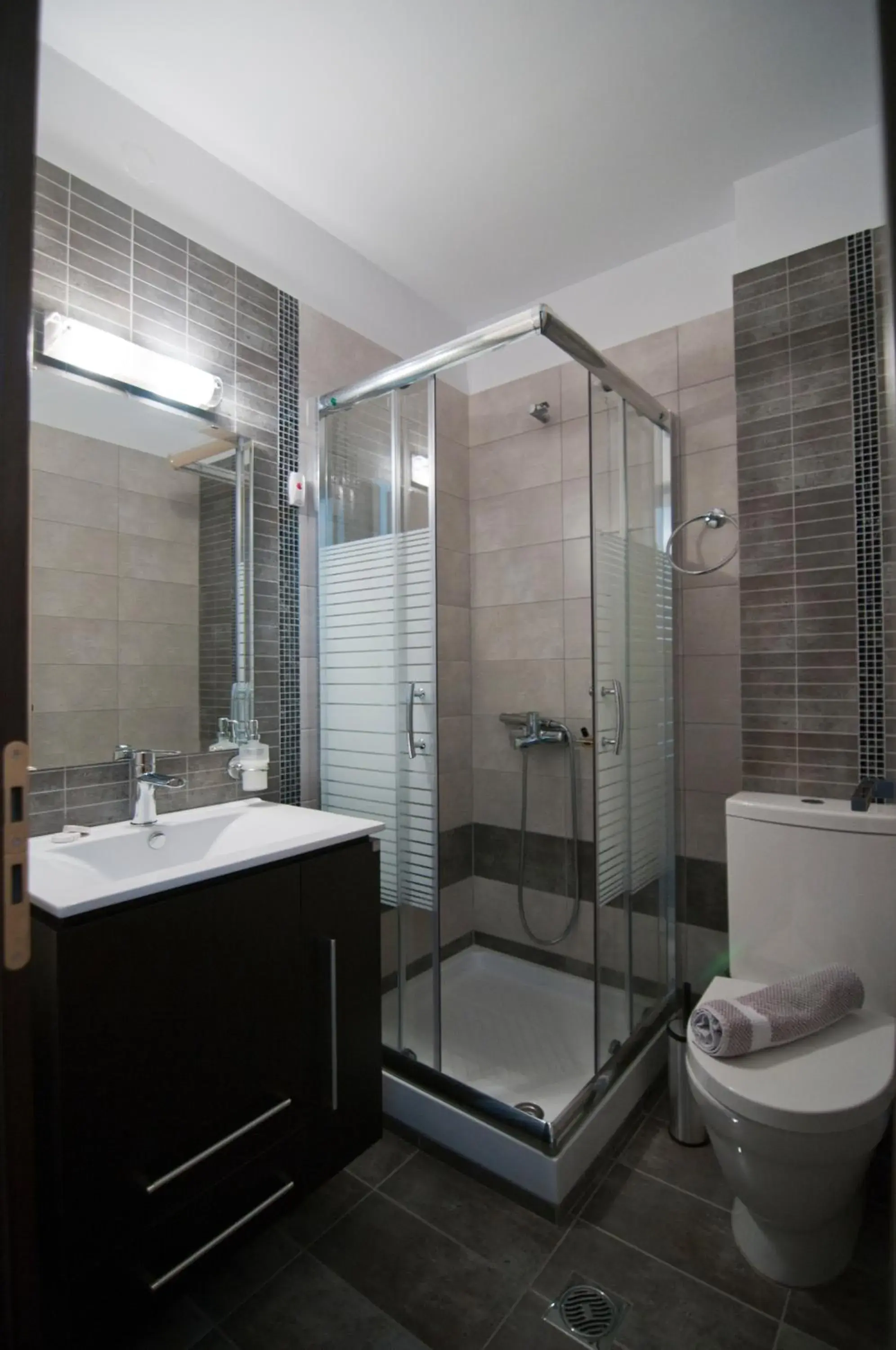 Triple Room in Riviera Perdika Hotel Triple Room in Riviera Perdika Hotel