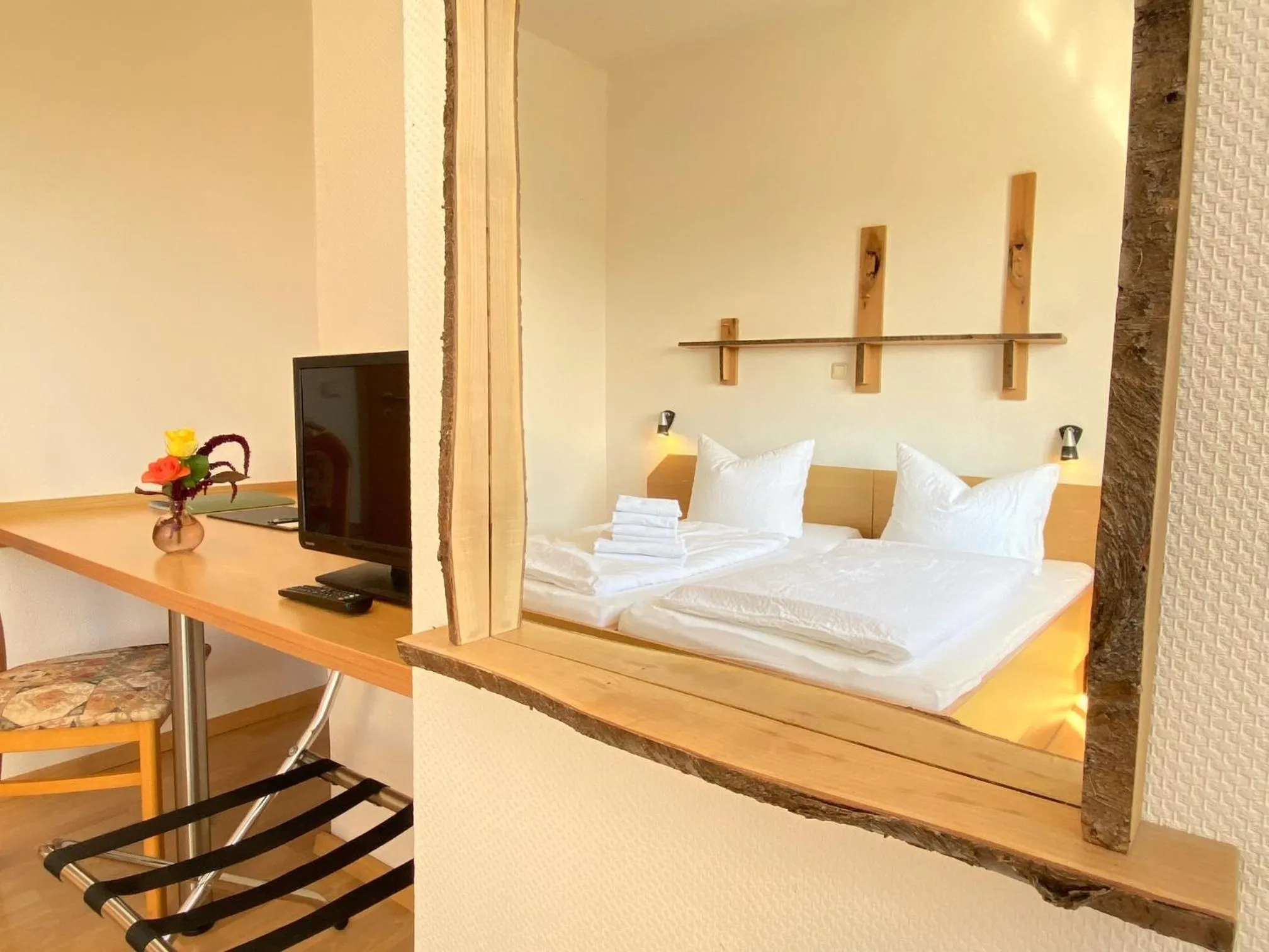 Photo of the whole room, Bed in Hotel-Restaurant Haus Berger