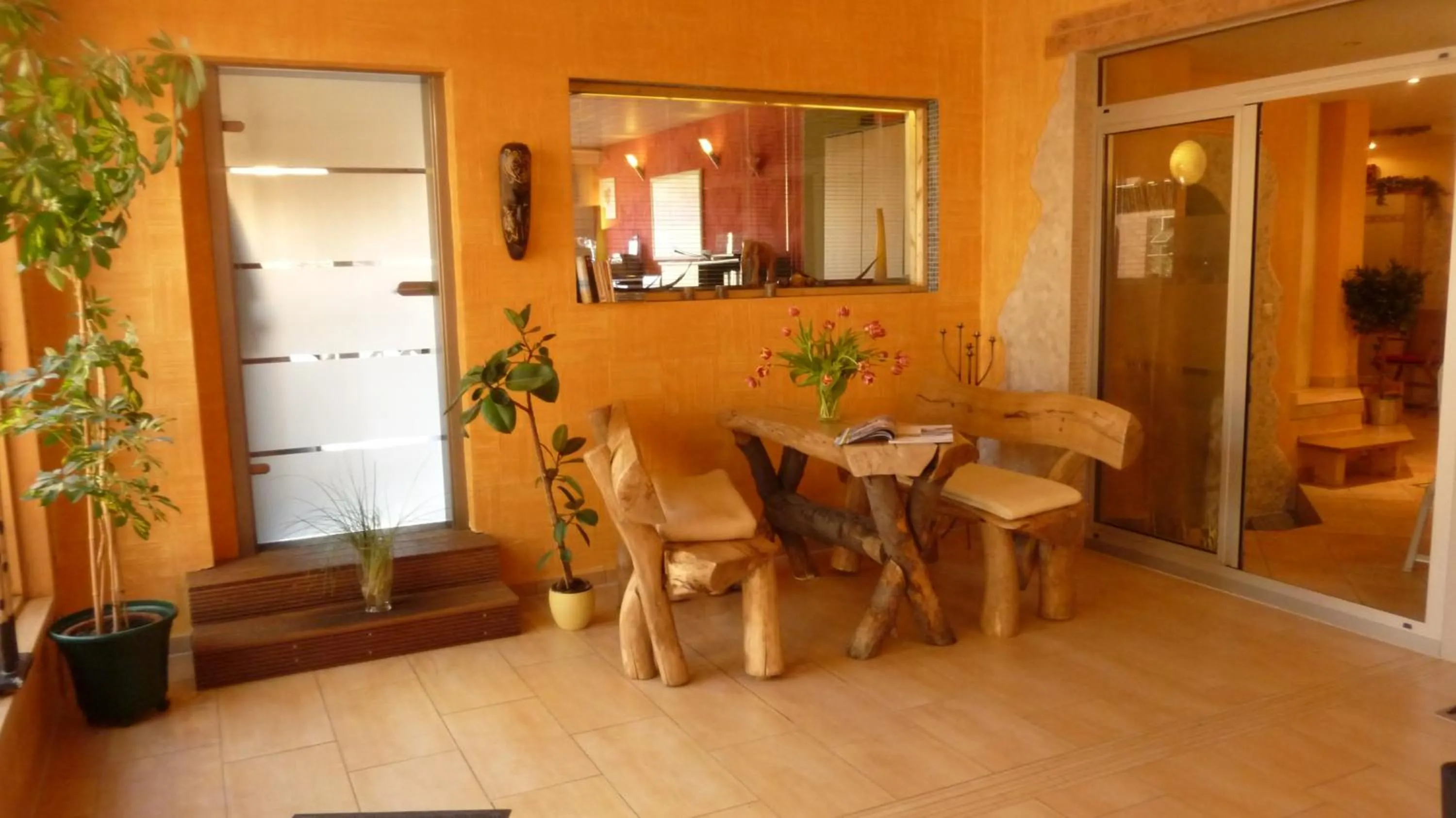 Communal lounge/ TV room in Hotel-Restaurant Haus Berger