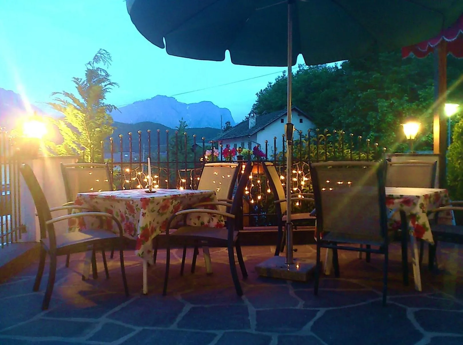 Garden in Hotel Andechserhof & Mountain Sky