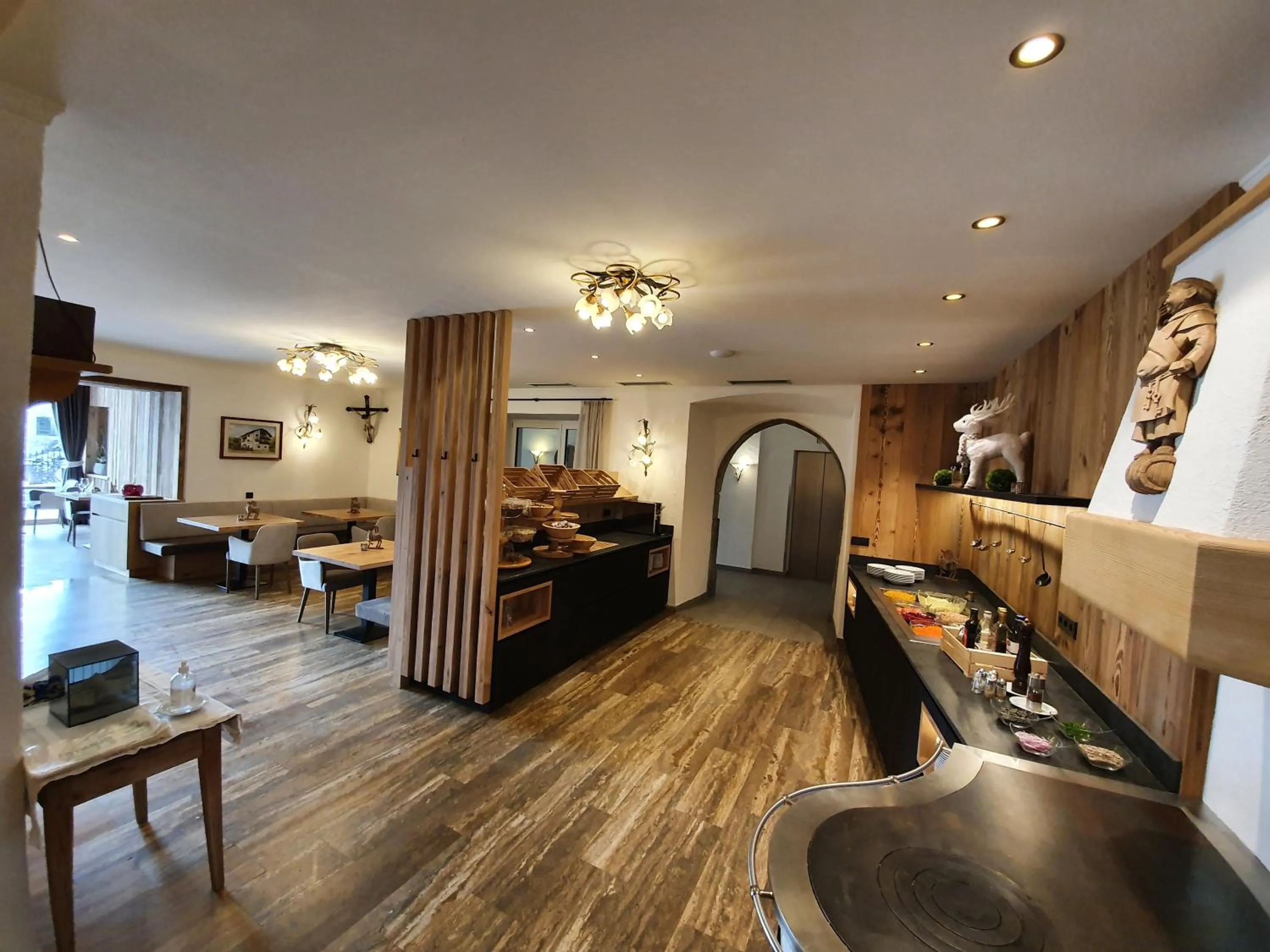 Restaurant/places to eat in Hotel Andechserhof & Mountain Sky