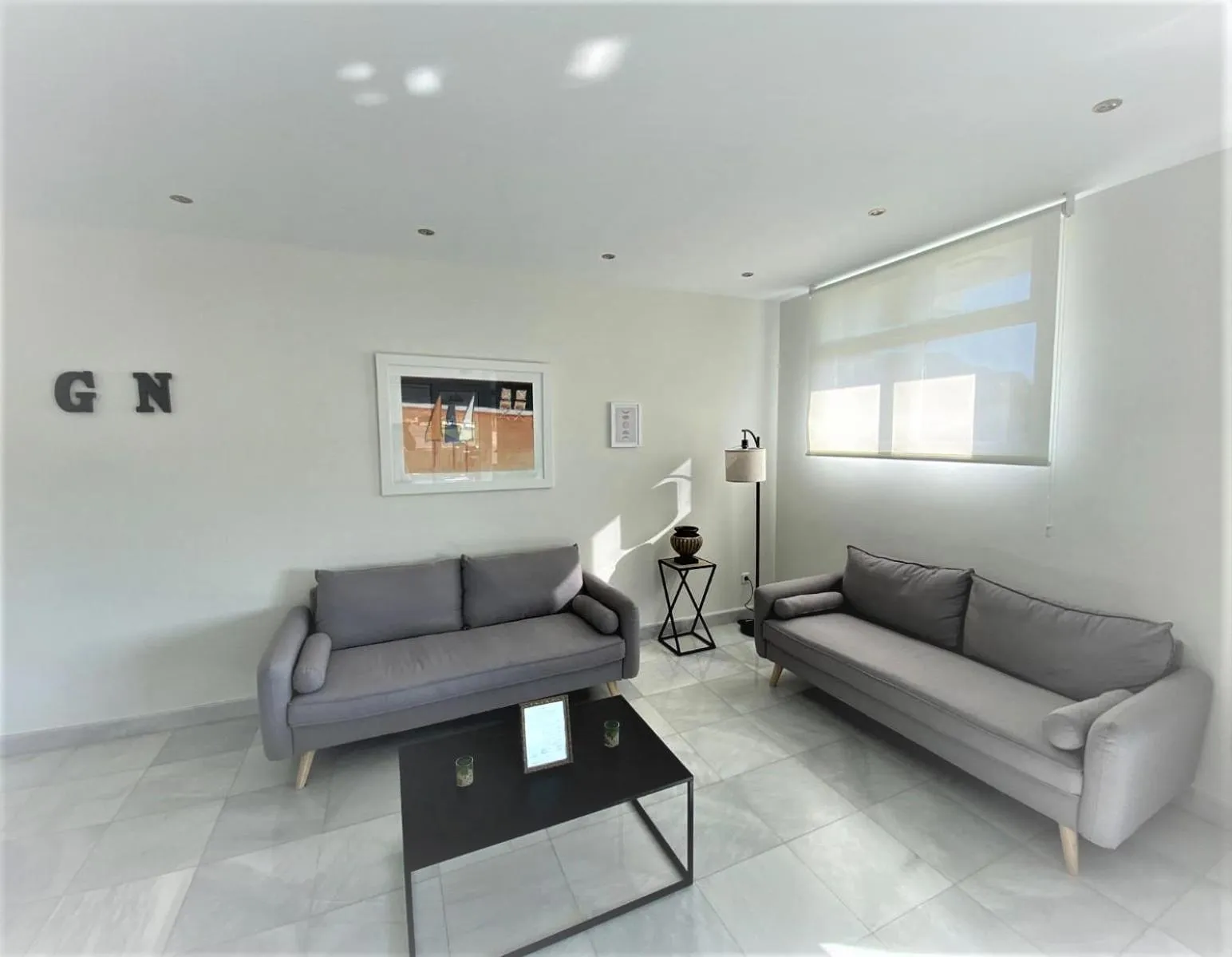 Communal lounge/ TV room in Hotel Playamar Spa