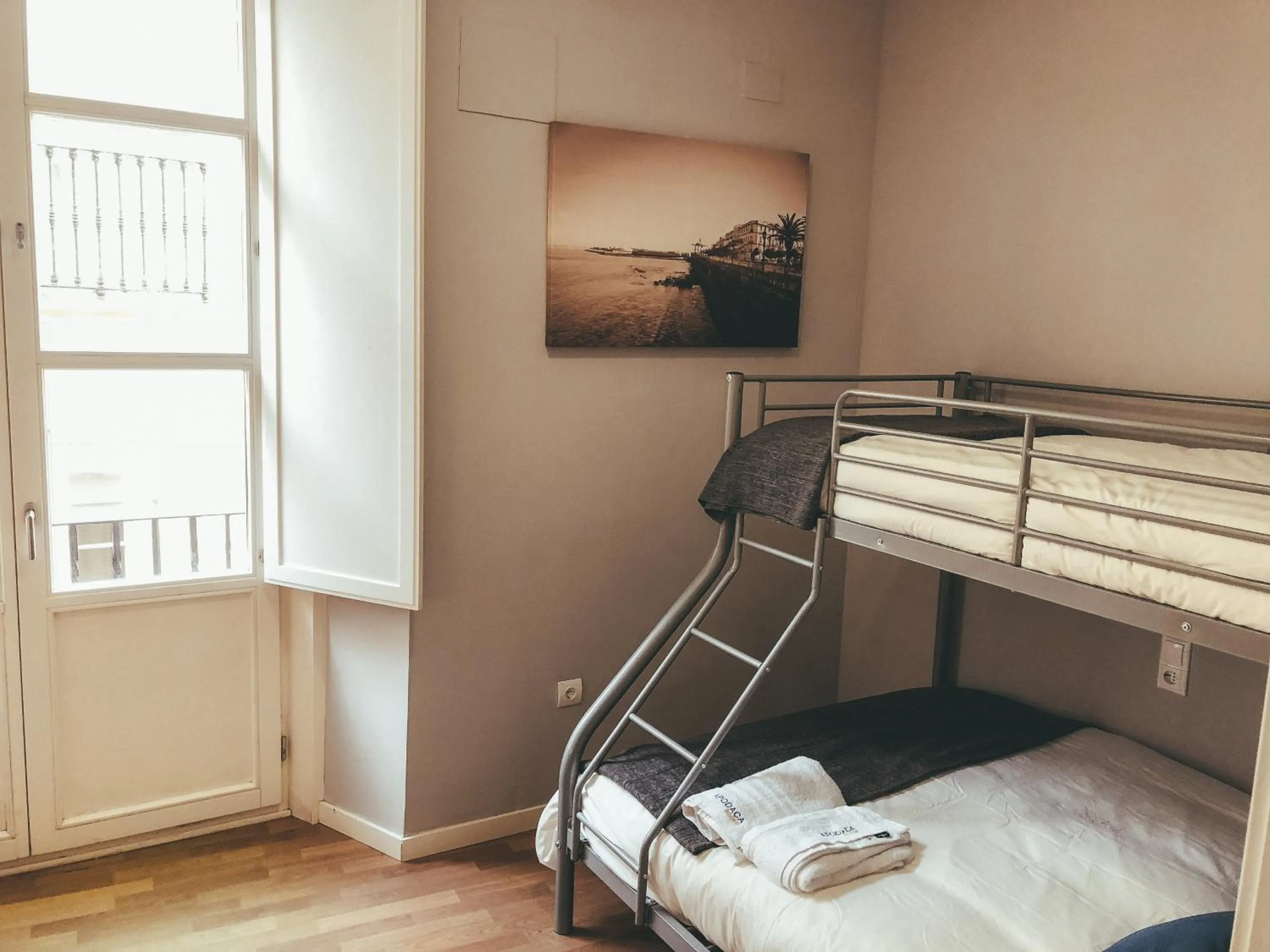 bunk bed, Bed in Apodaca Rooms