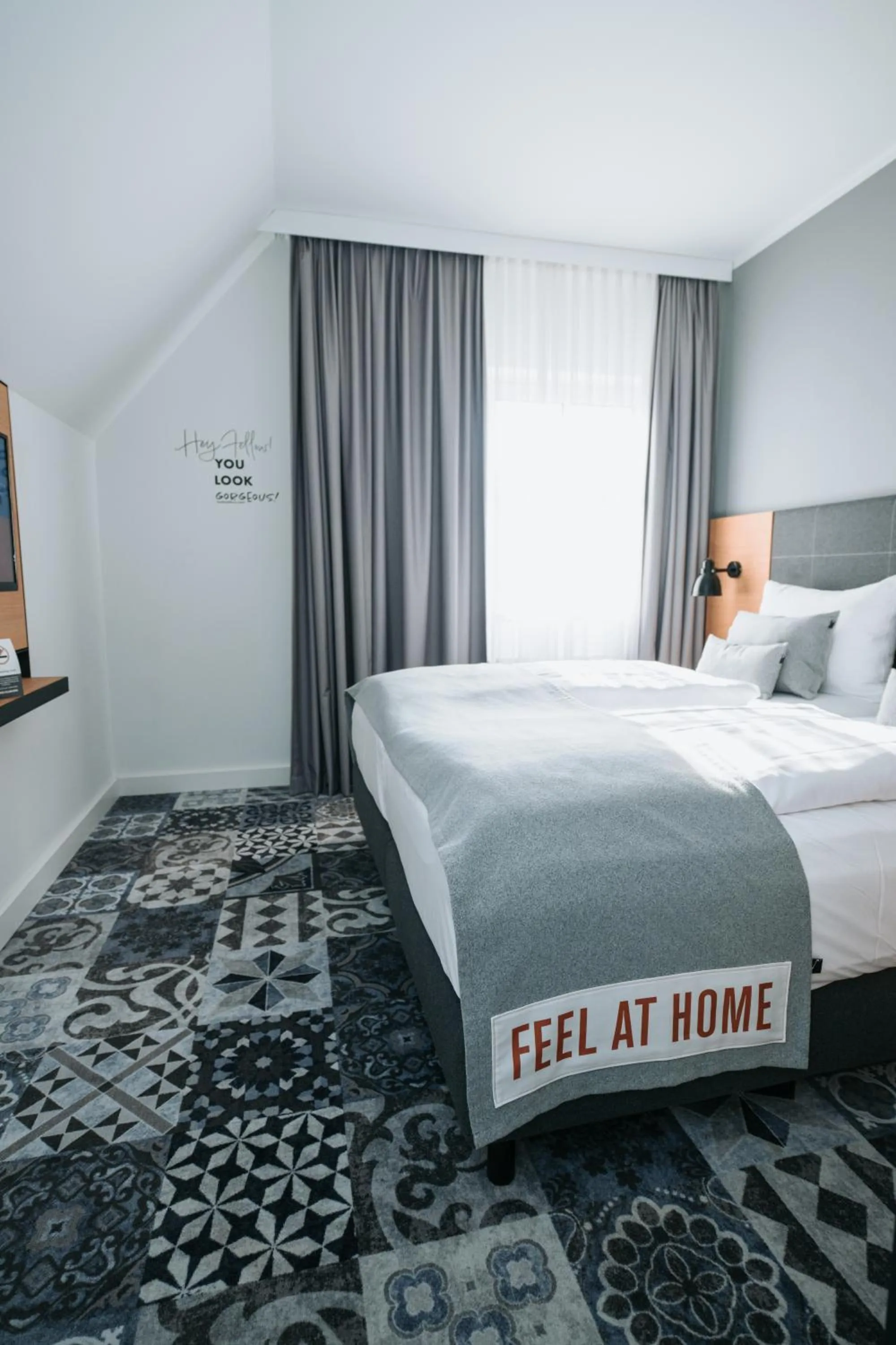 Photo of the whole room, Bed in das seidl - Hotel & Tagung - München West