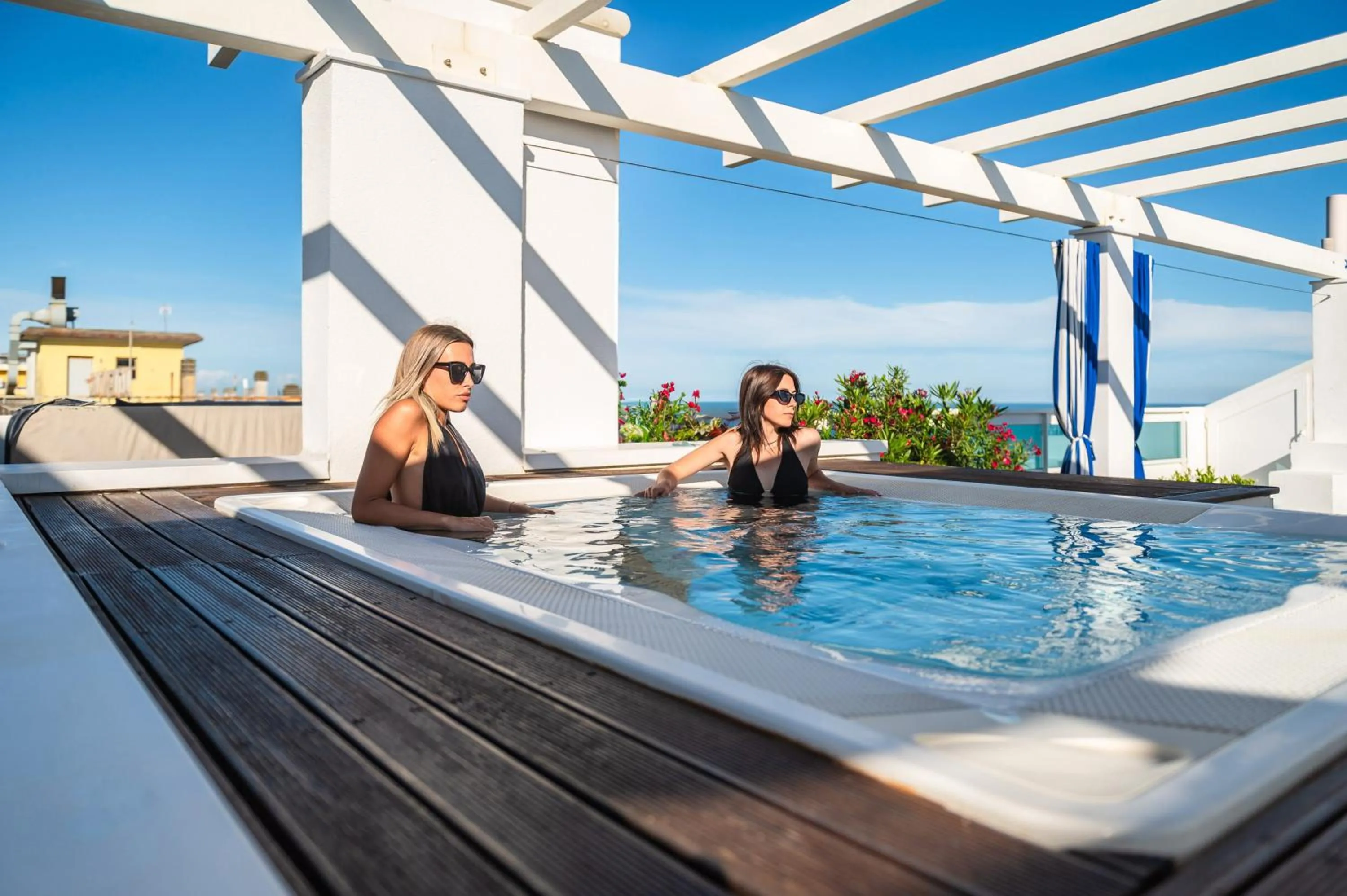 Hot Tub in Hotel Orizzonte