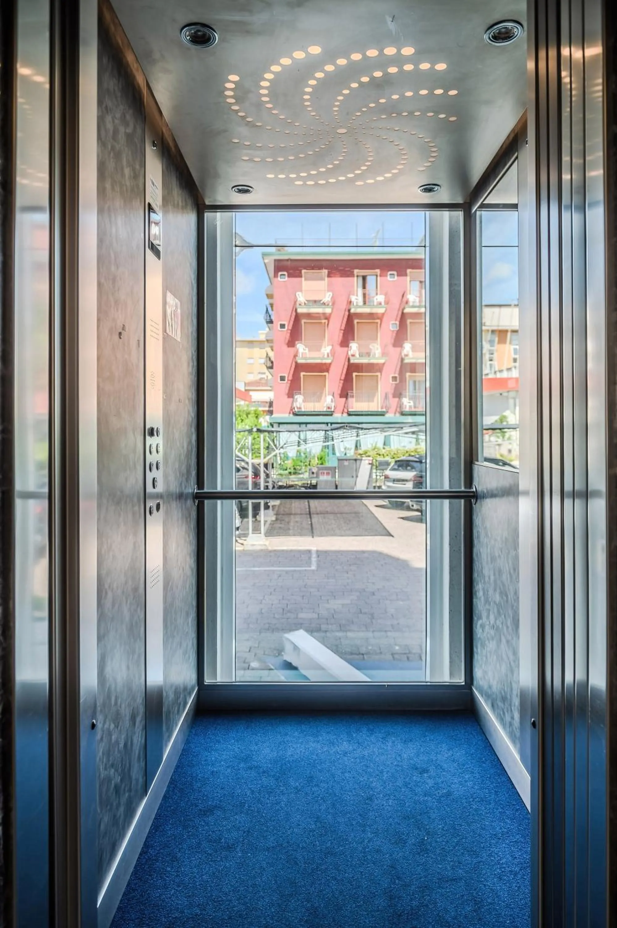 elevator in Hotel Orizzonte