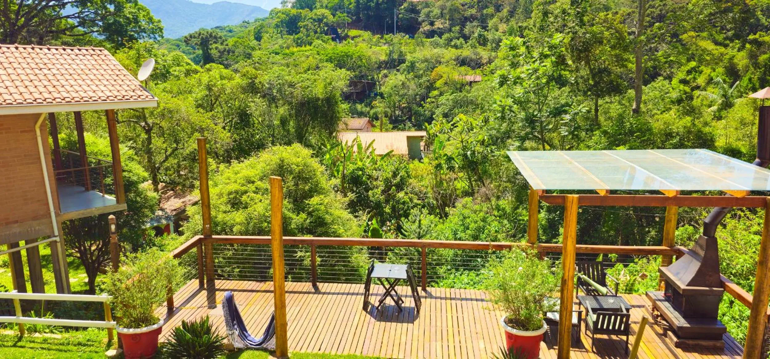 Natural landscape in Cores e Flores da Serra Pousada by Concavus