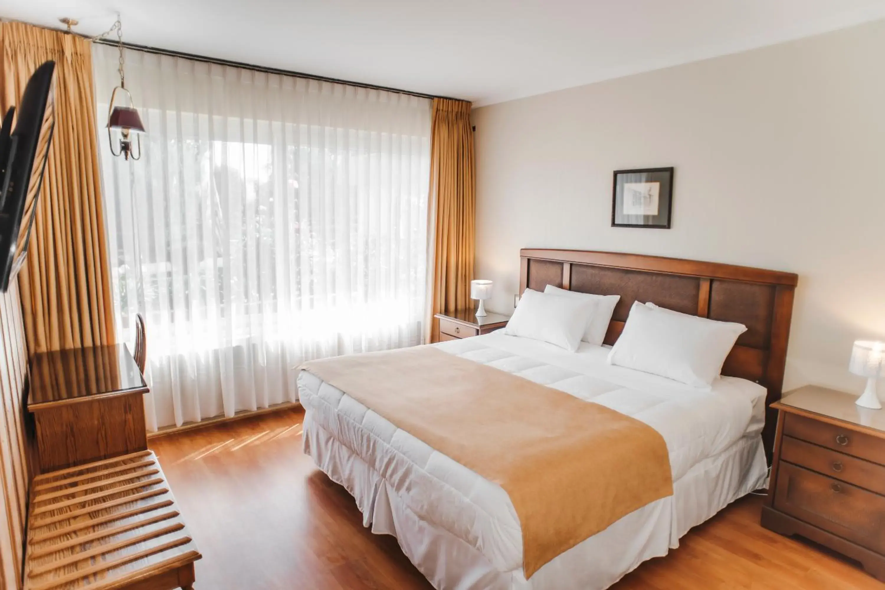 Queen Room - single occupancy in Hotel Melillanca Queen Room - single occupancy in Hotel Melillanca