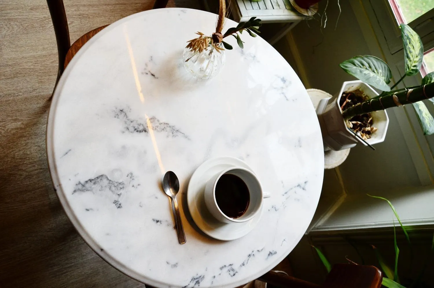 Restaurant/places to eat in Saint Charles Hôtel &amp; Coliving Biarritz