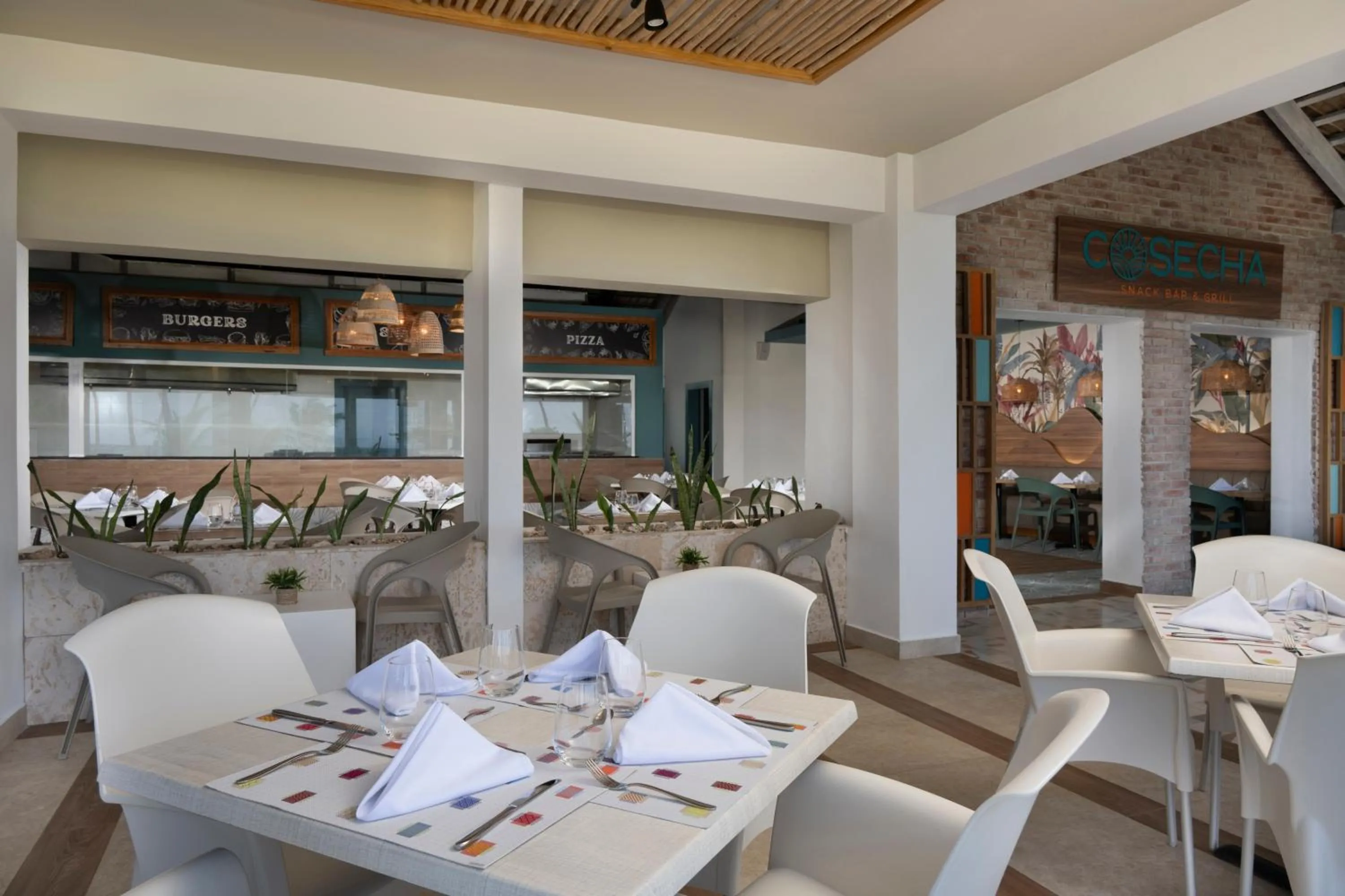 Restaurant/places to eat in Wyndham Alltra Samana All Inclusive Resort