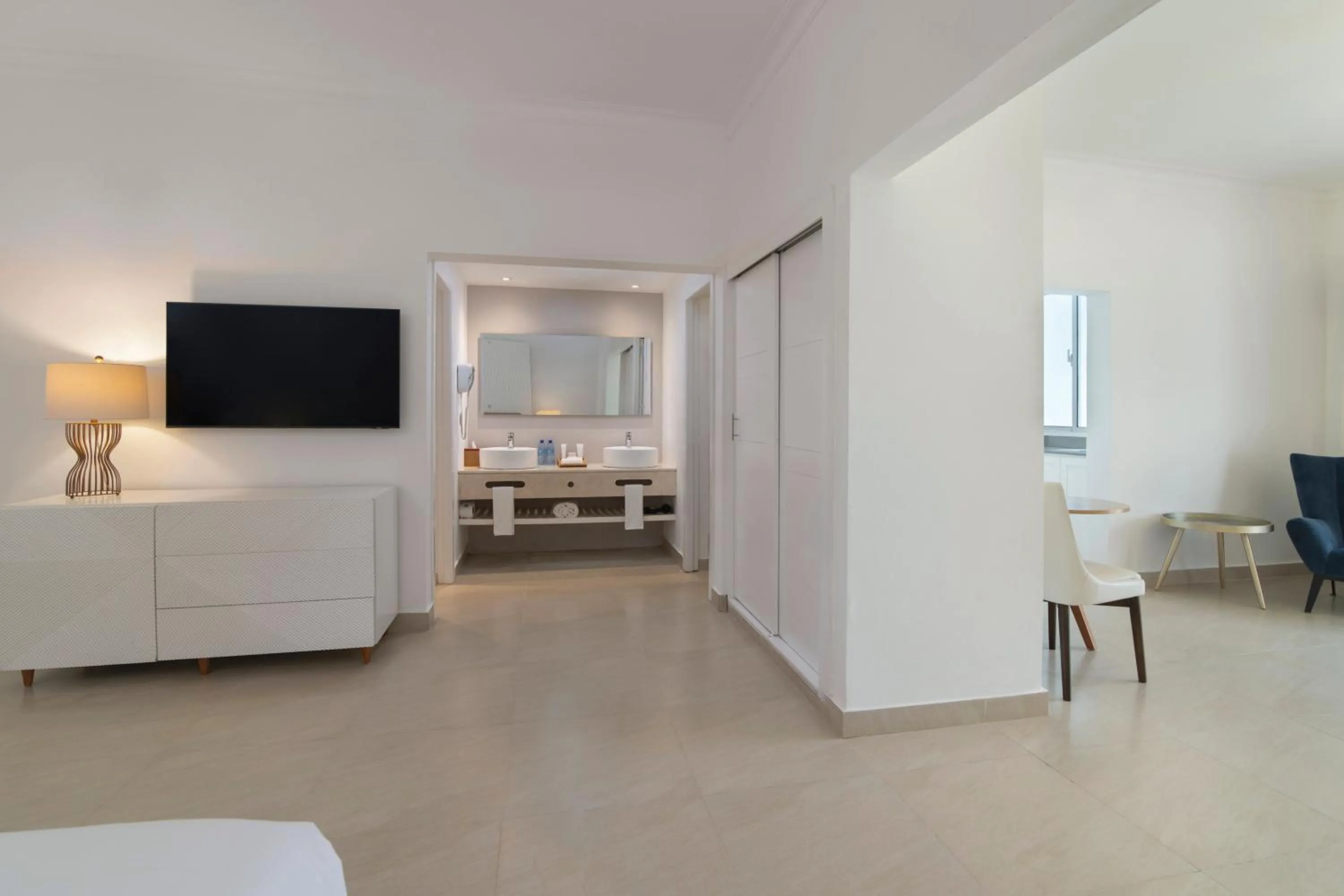 TV and multimedia, Bed in Wyndham Alltra Samana All Inclusive Resort