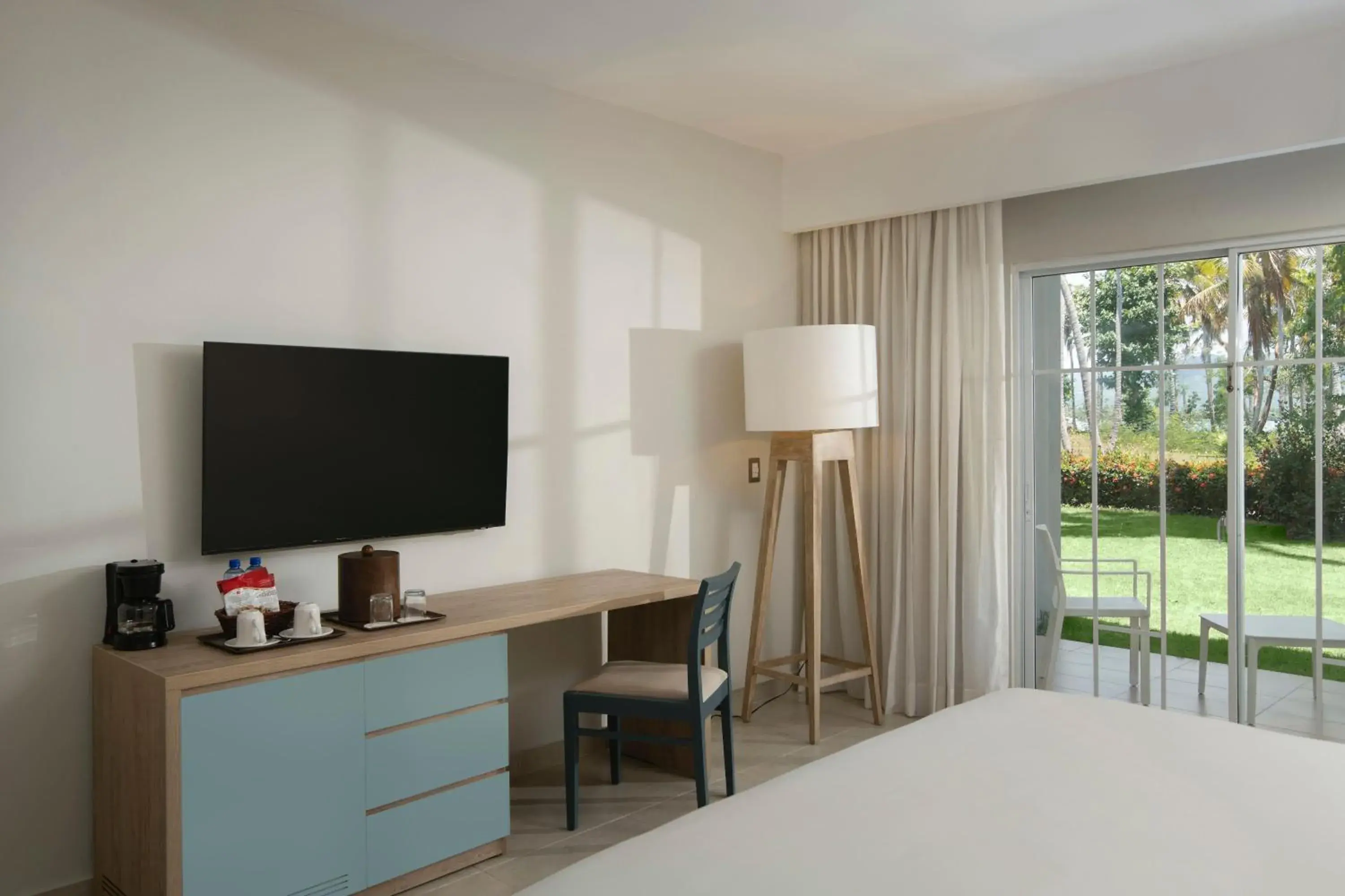 Standard Room with Two Double Beds and Garden View - single occupancy in Wyndham Alltra Samana All Inclusive Resort Standard Room with Two Double Beds and Garden View - single occupancy in Wyndham Alltra Samana All Inclusive Resort