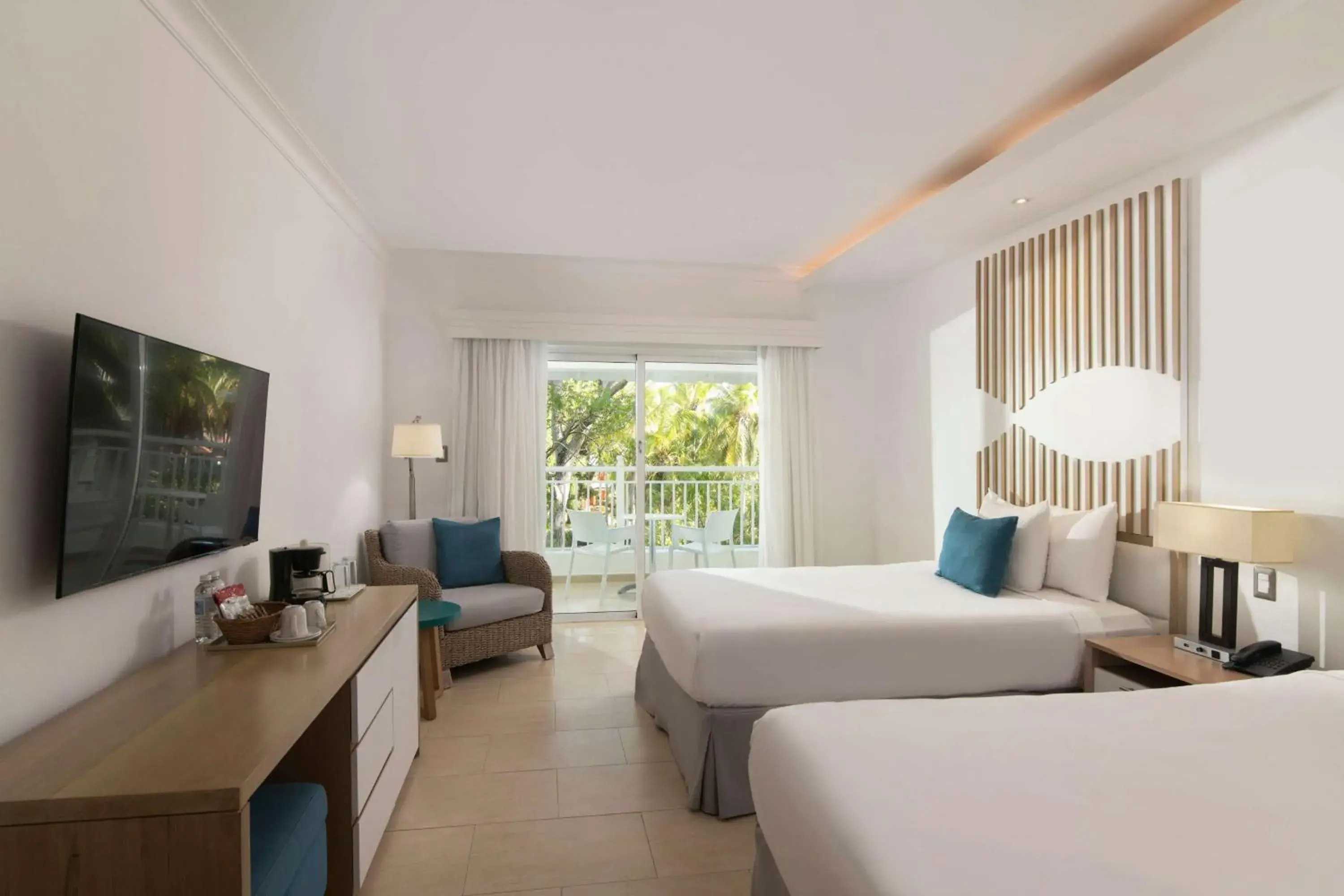 Premium Room with Two Double Beds and Garden View - single occupancy in Wyndham Alltra Samana All Inclusive Resort Premium Room with Two Double Beds and Garden View - single occupancy in Wyndham Alltra Samana All Inclusive Resort