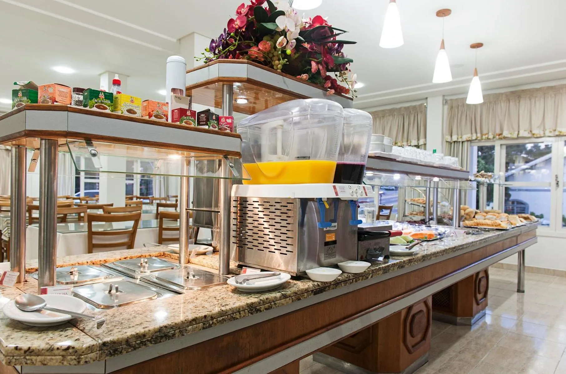 Buffet breakfast in Hotel Galo Vermelho