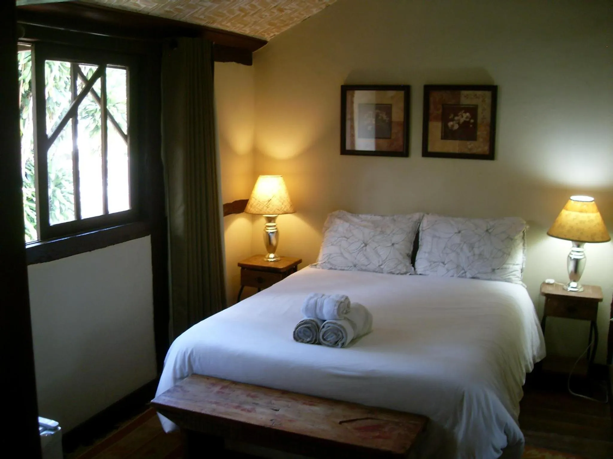 Photo of the whole room, Bed in Pousada Papyrus
