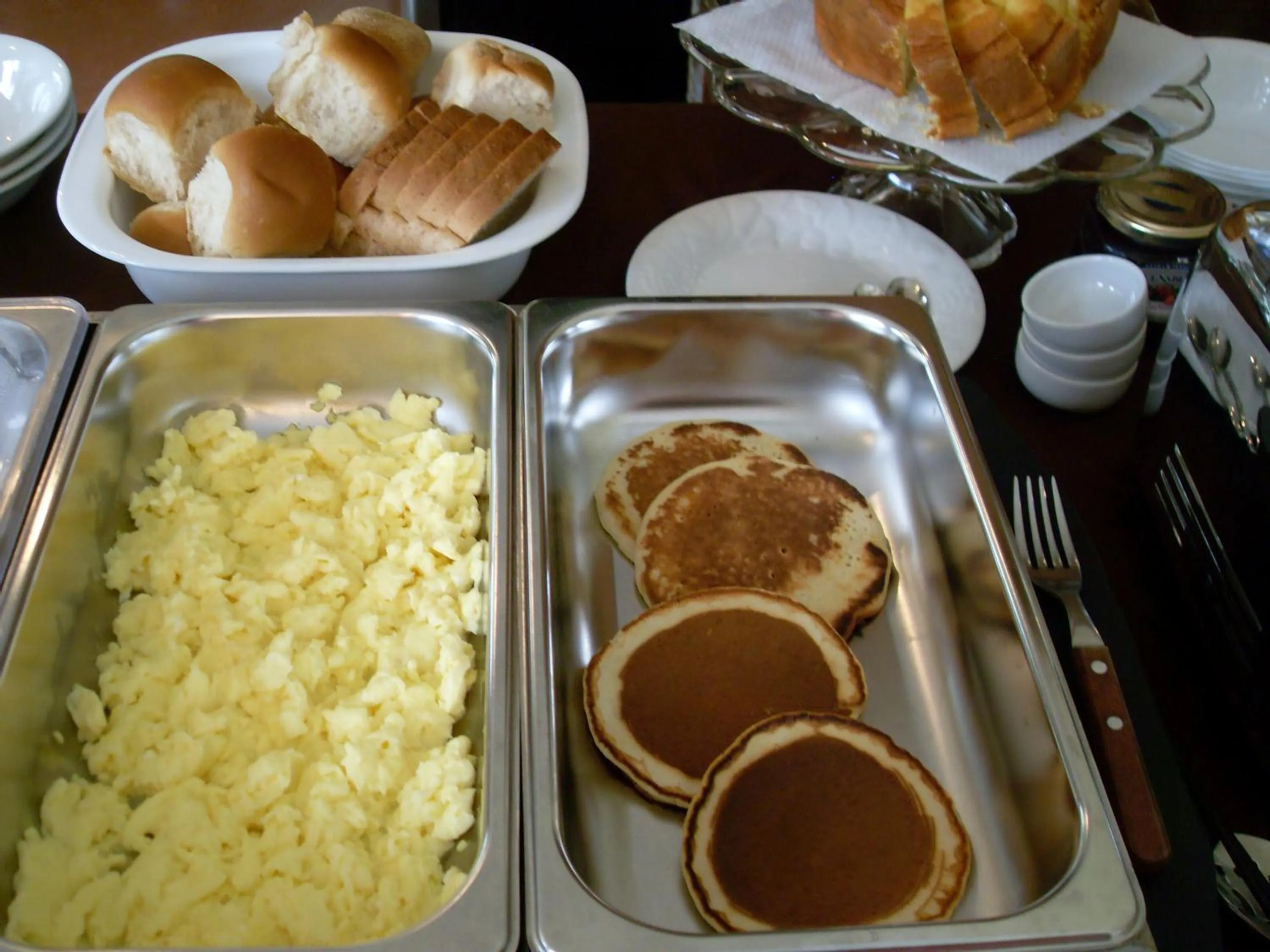 Buffet breakfast in Pousada Papyrus