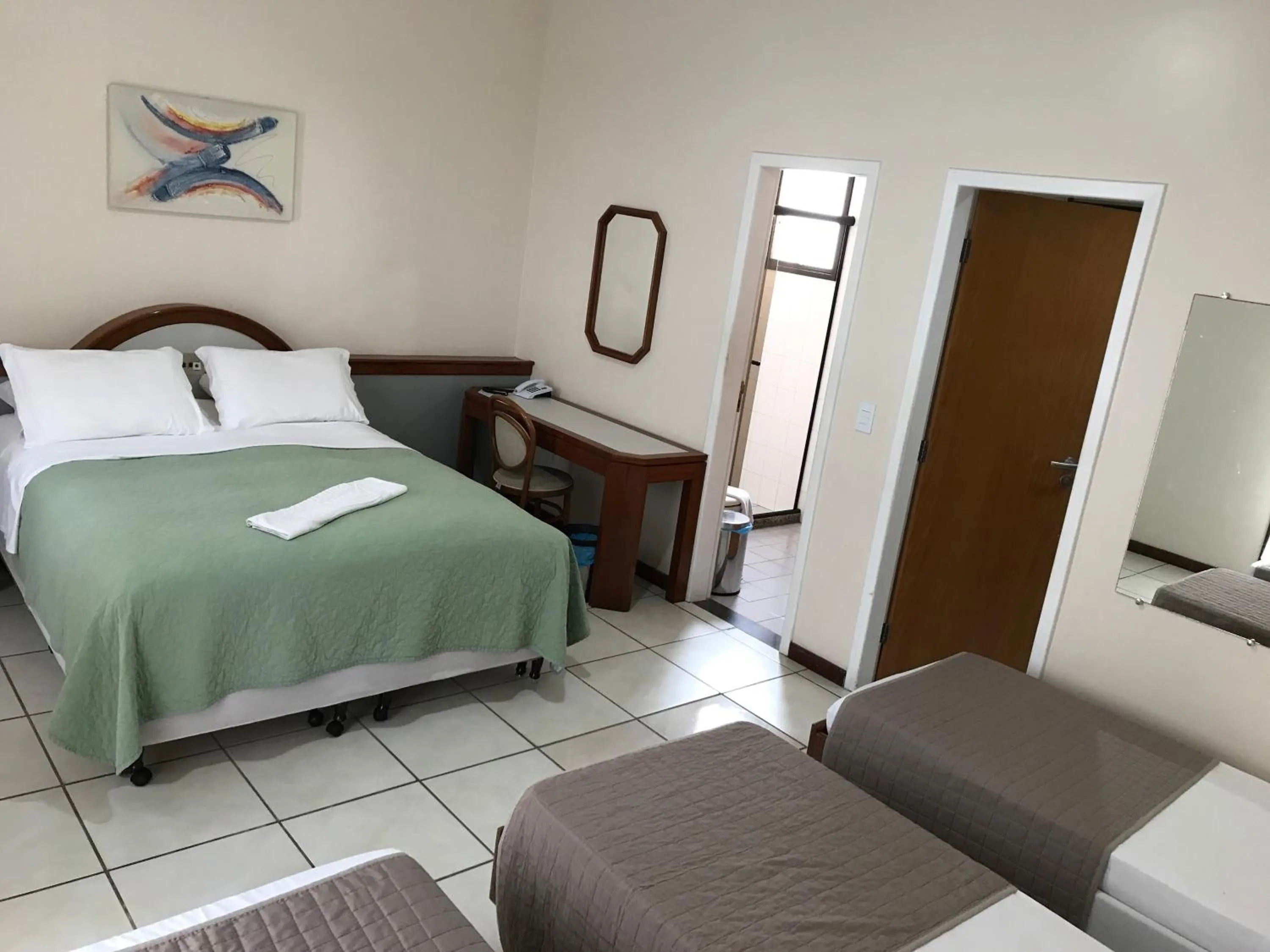 Bedroom, Bed in Champagnat Praia Hotel