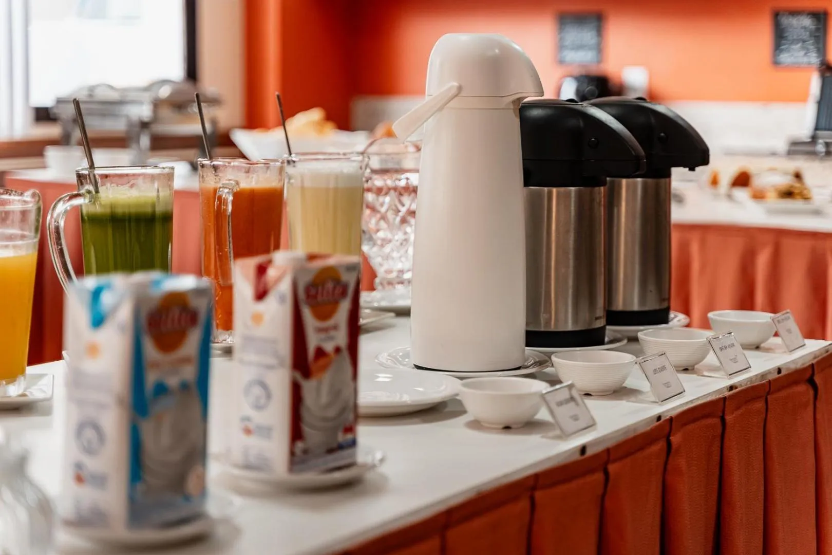 Restaurant/places to eat in Champagnat Praia Hotel