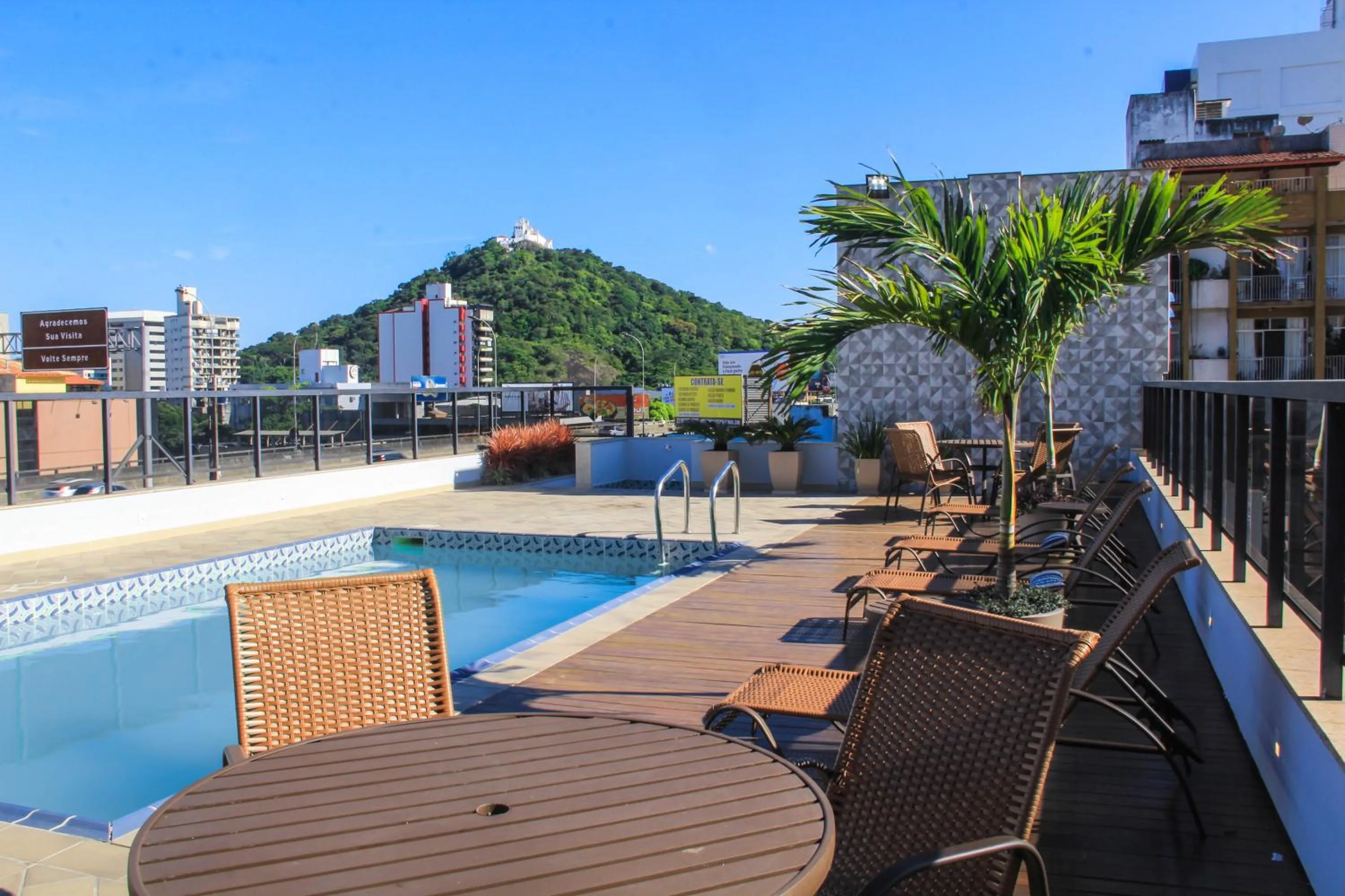 Swimming pool in Champagnat Praia Hotel