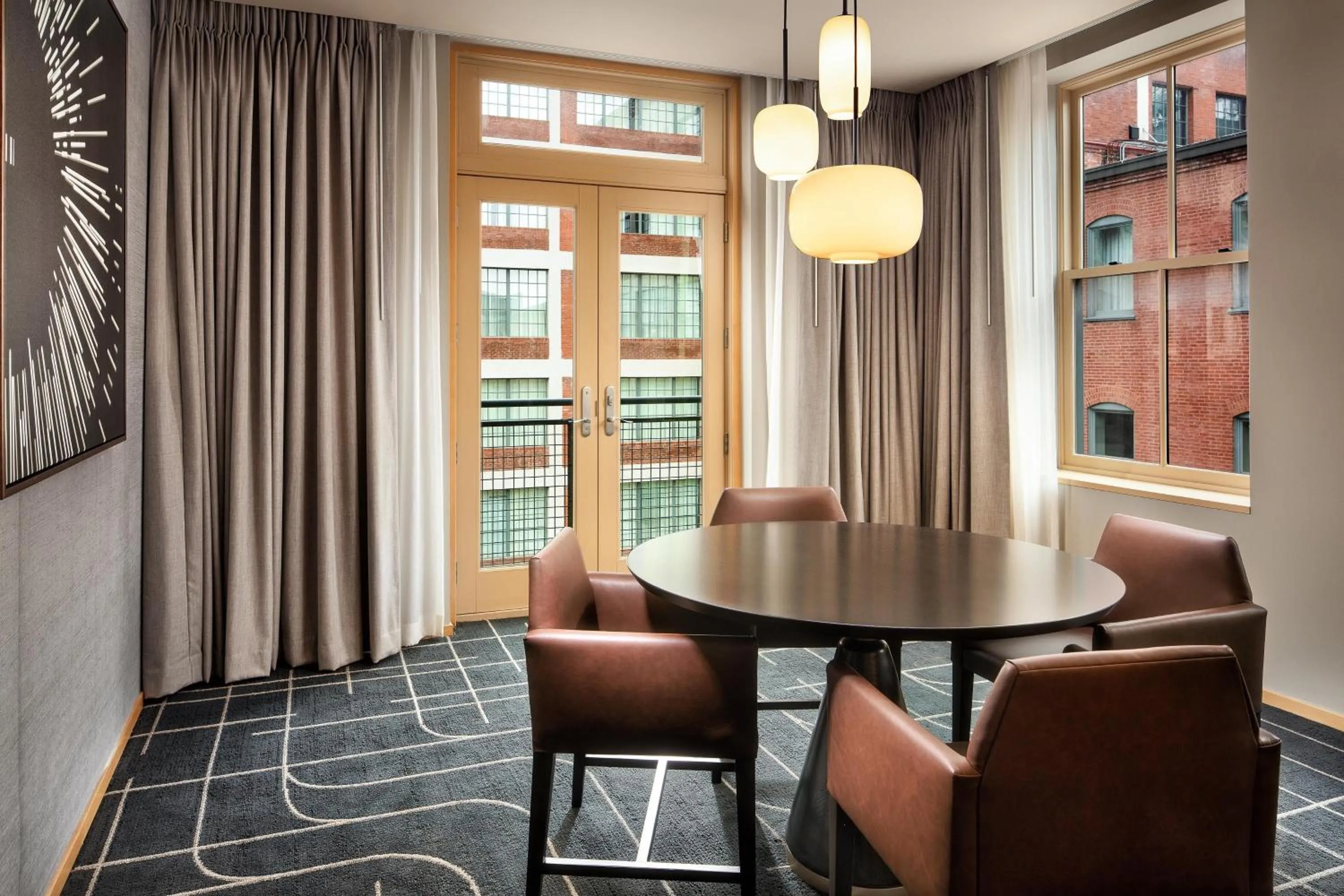 Living room in The Westin St. Louis