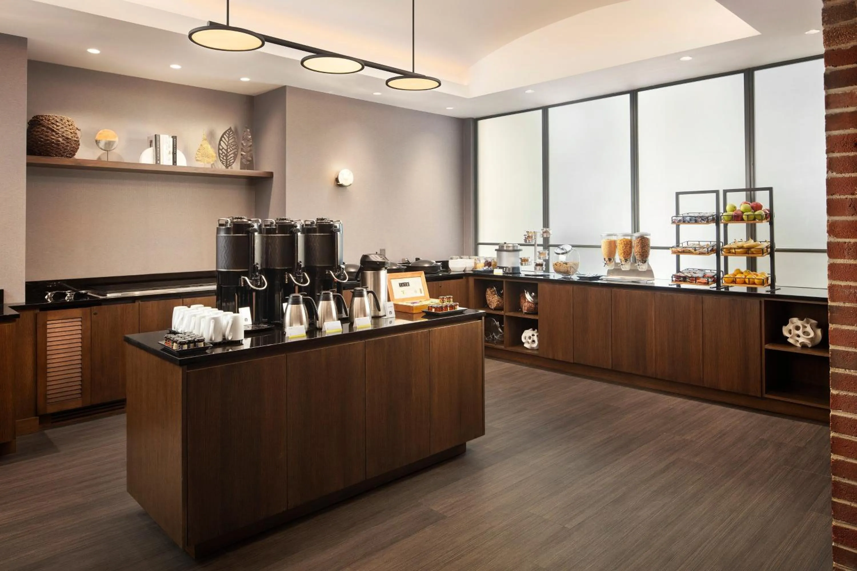 Lounge or bar in The Westin St. Louis