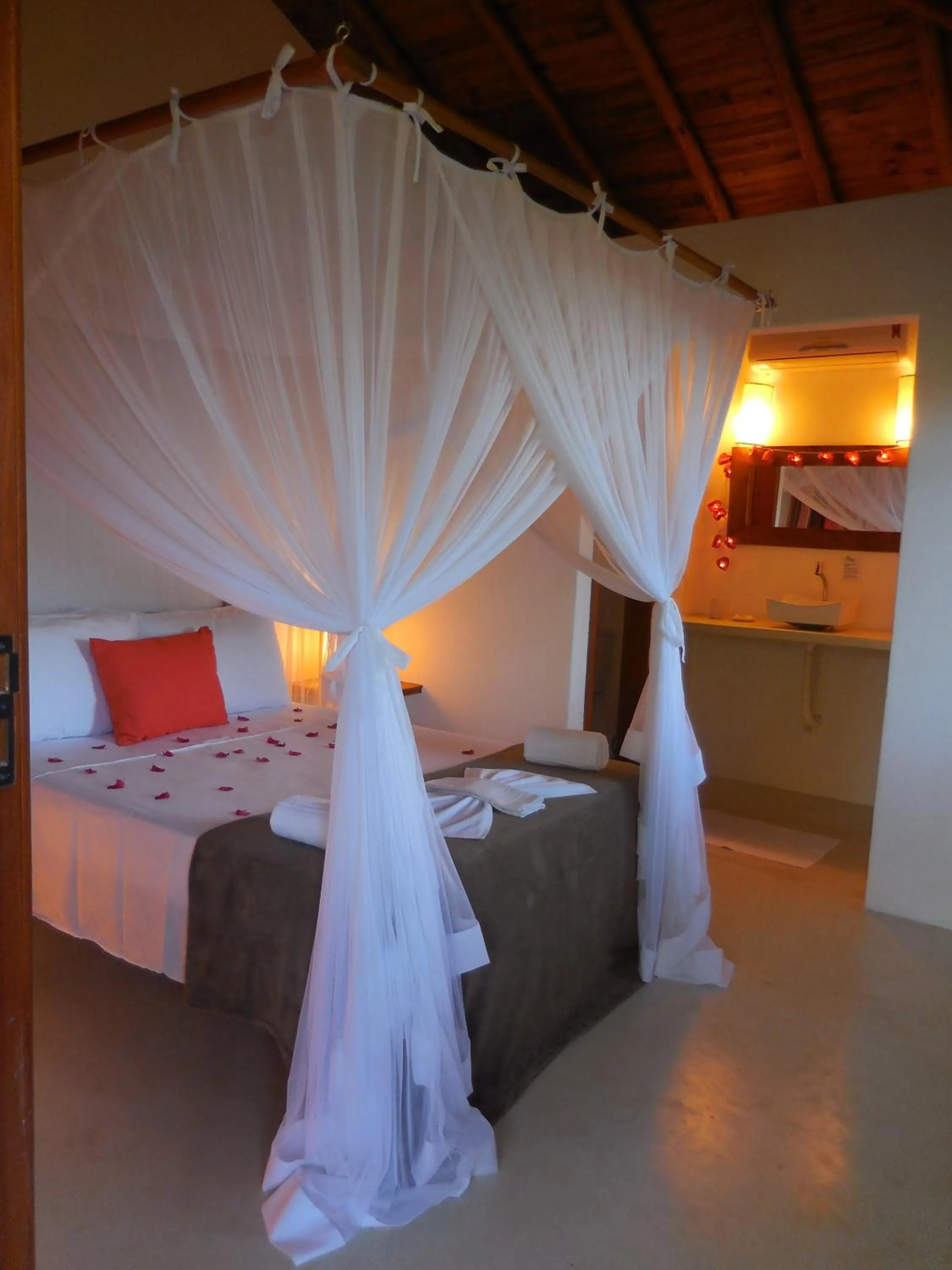 Bedroom, Bed in Pousada Jardim Das Margaridas