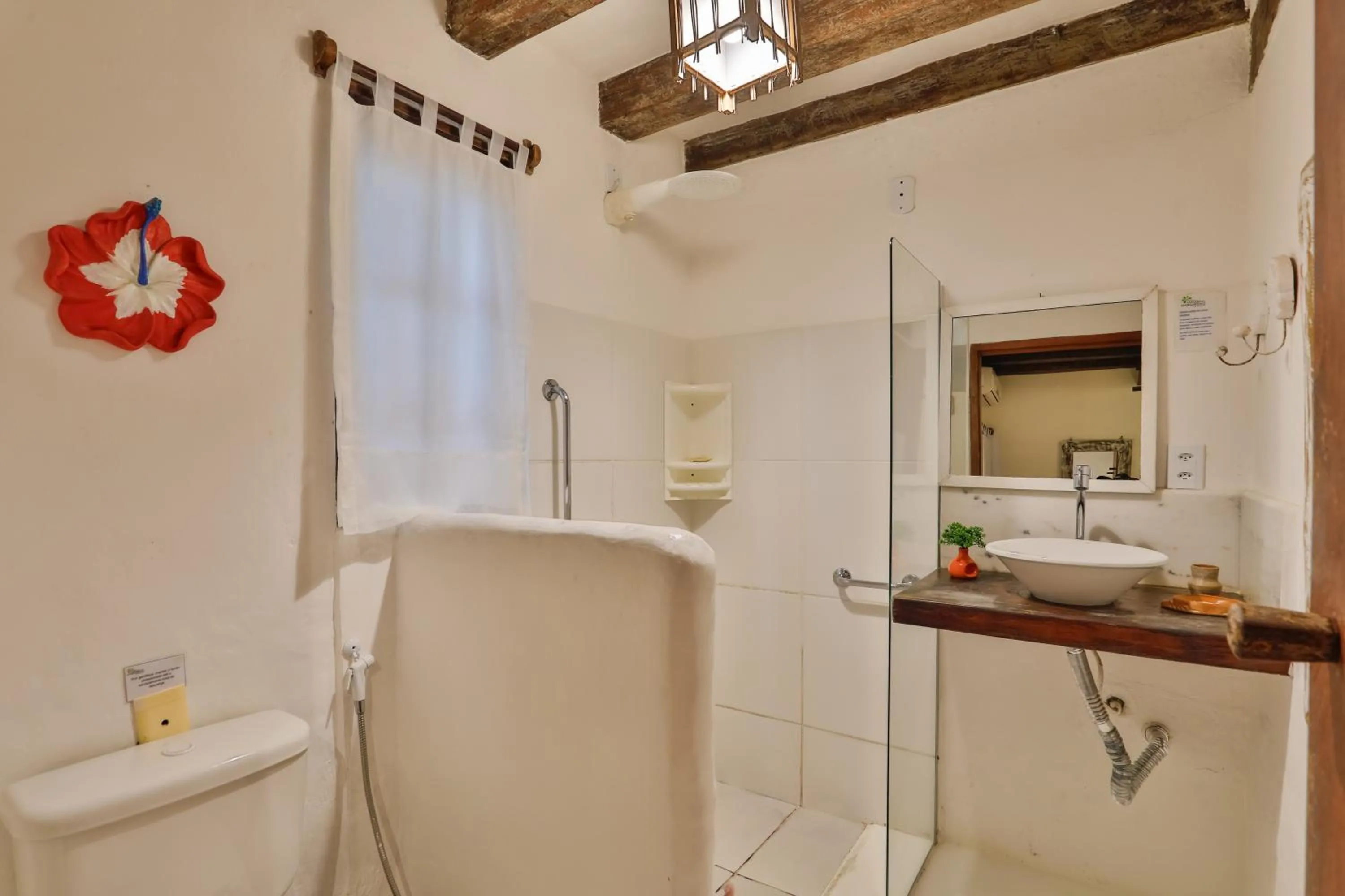 Bathroom in Pousada Jardim Das Margaridas