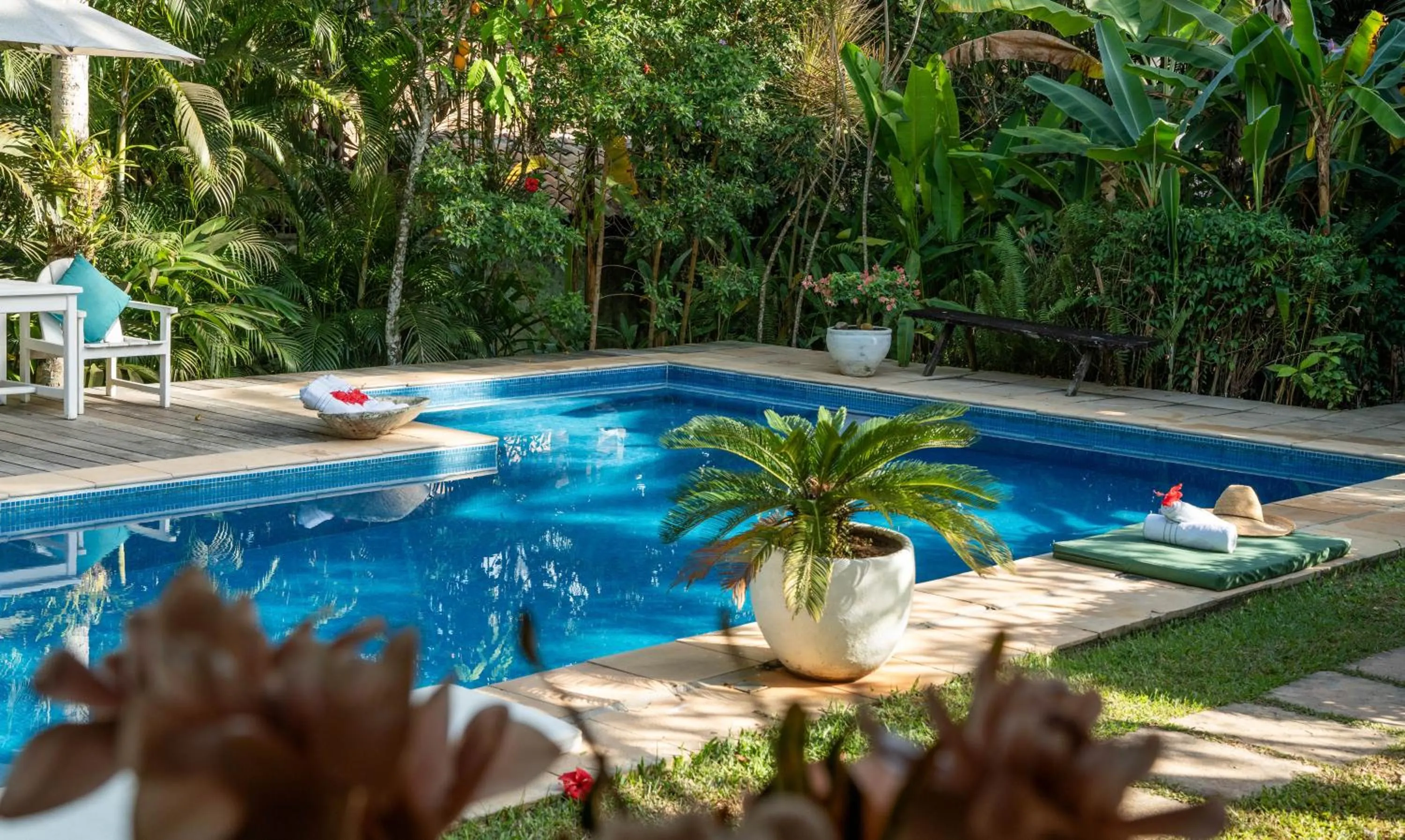 Swimming pool in Pousada Jardim Das Margaridas