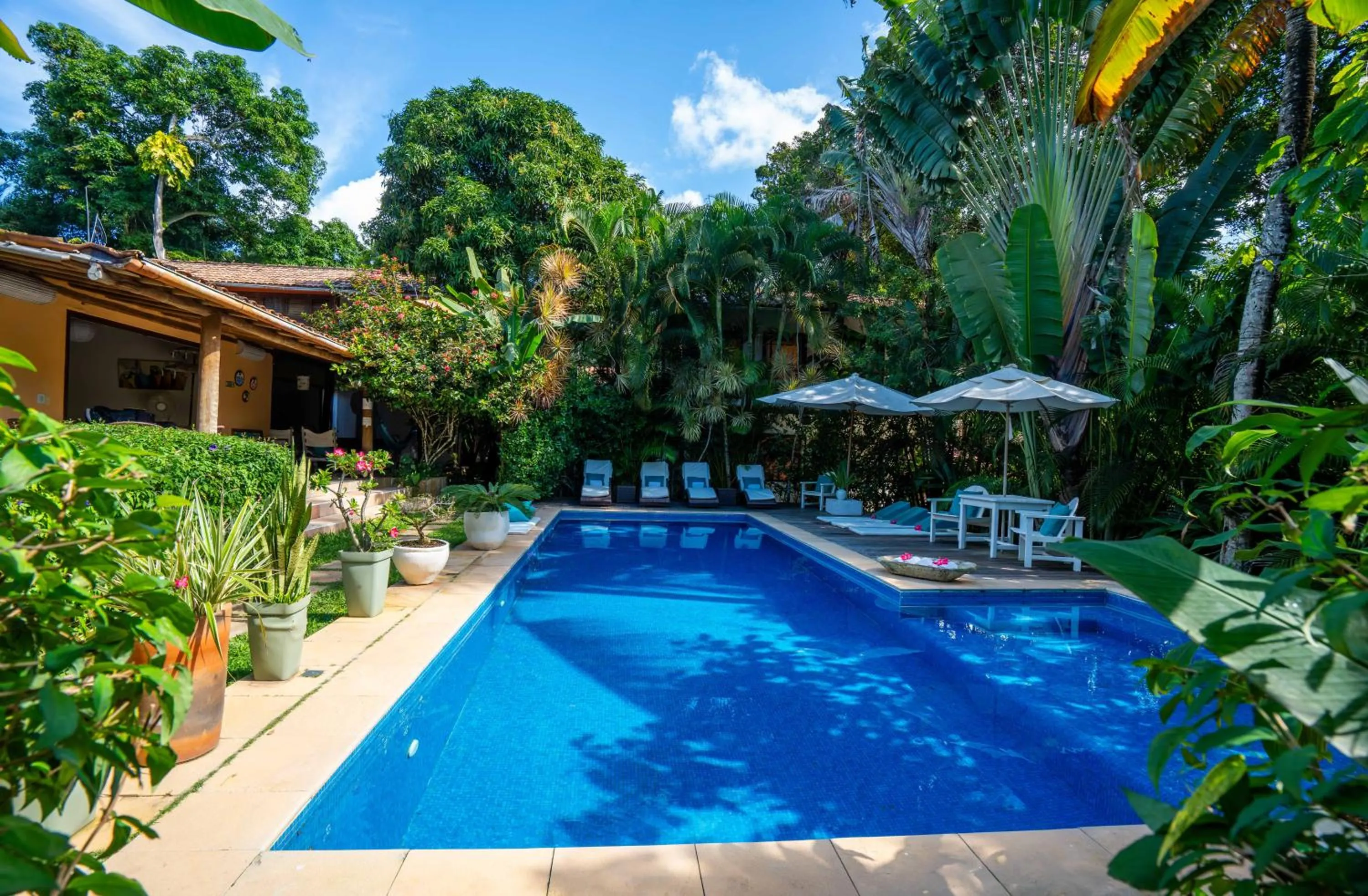 Swimming pool in Pousada Jardim Das Margaridas