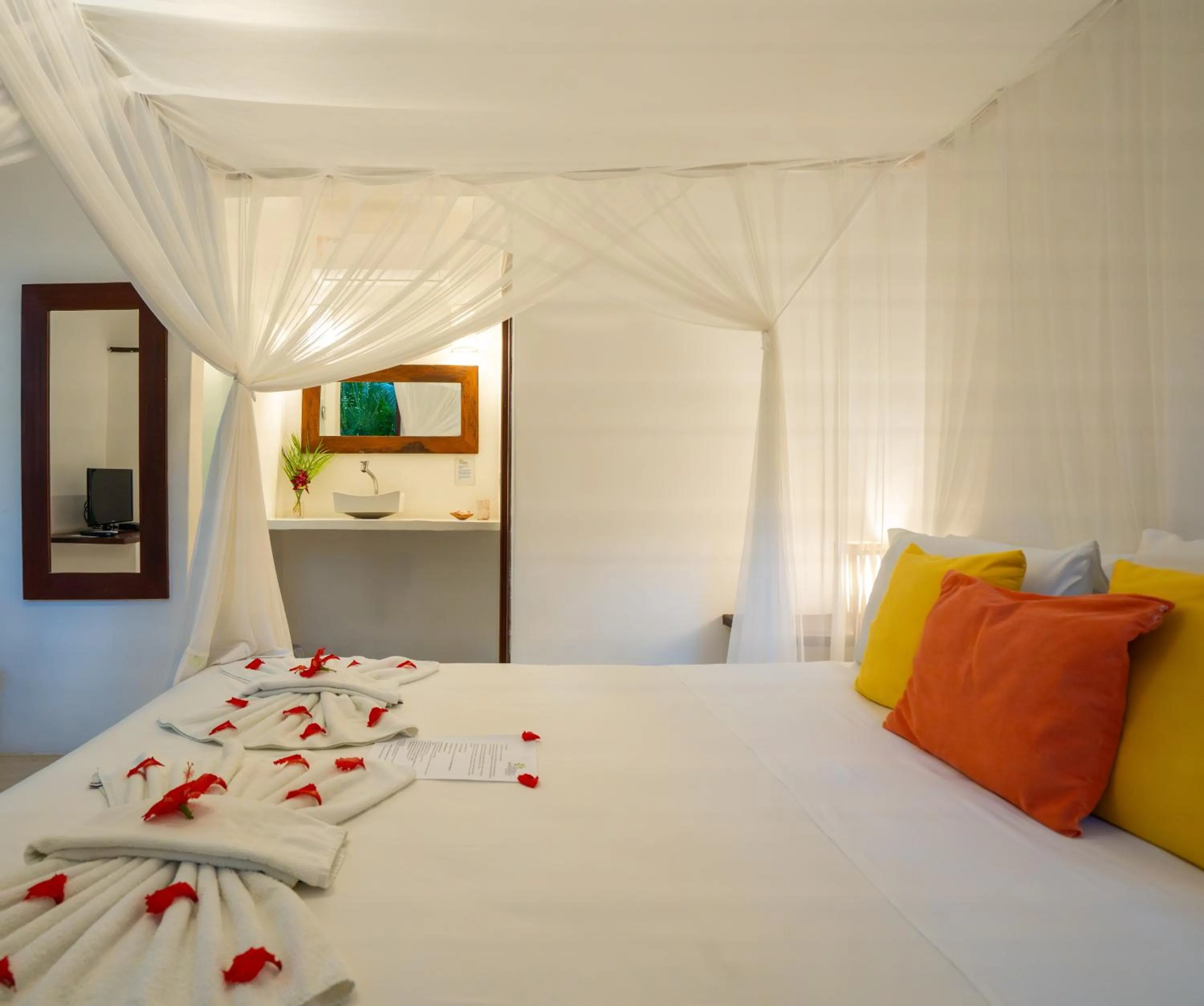 Photo of the whole room, Bed in Pousada Jardim Das Margaridas