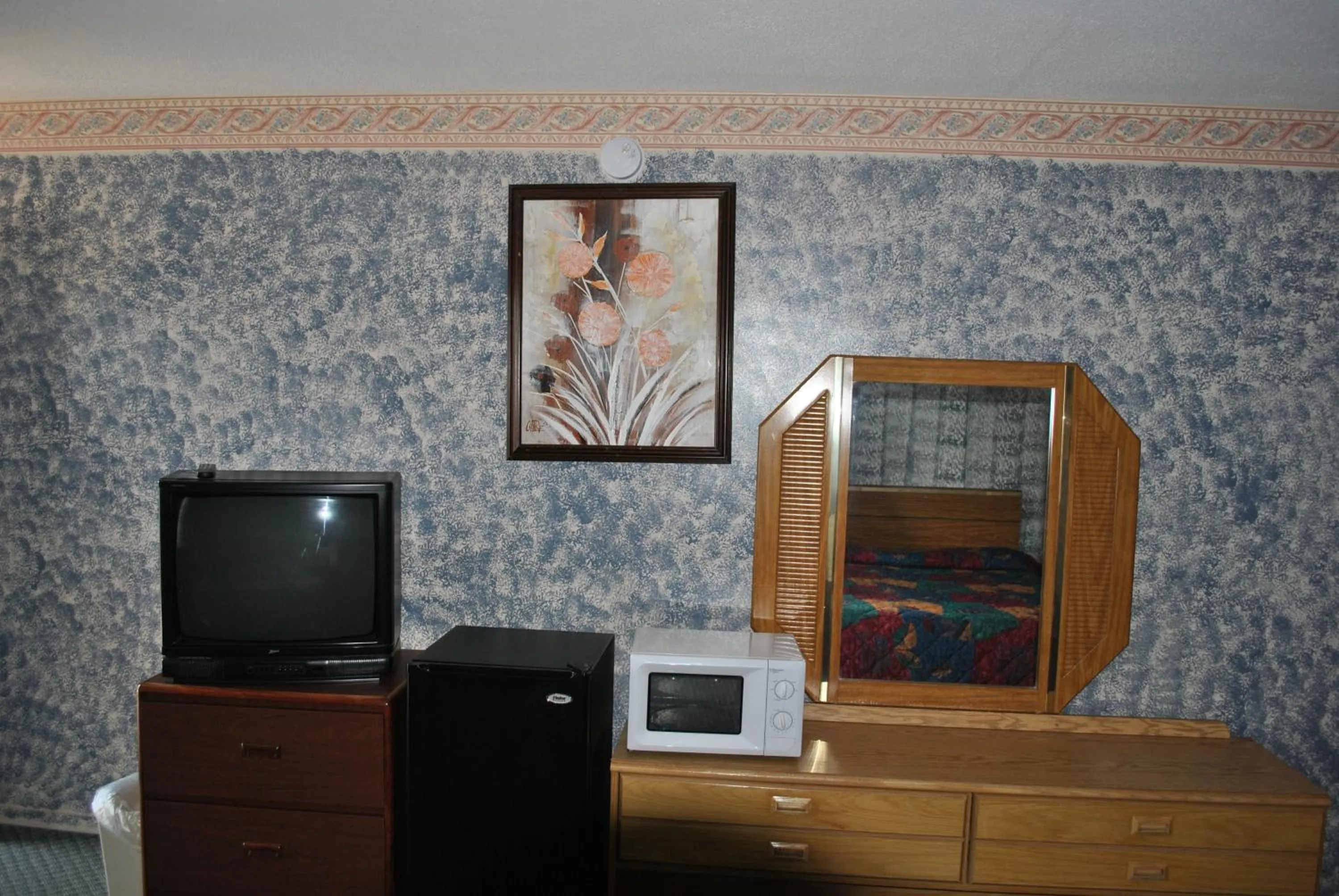 Decorative detail in Travel Inn Motel Michigan City