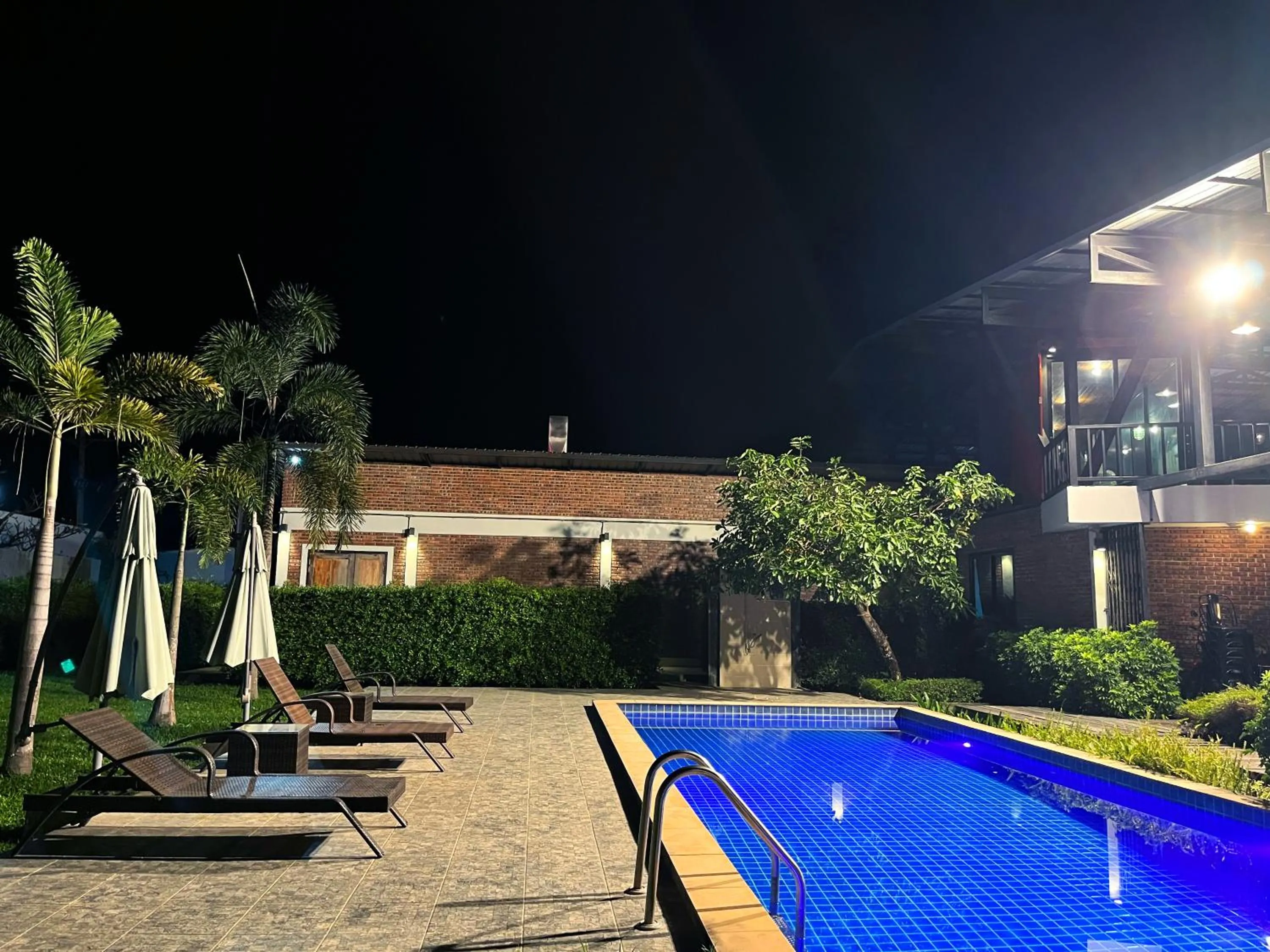 Night in Kong Resort Vangvieng