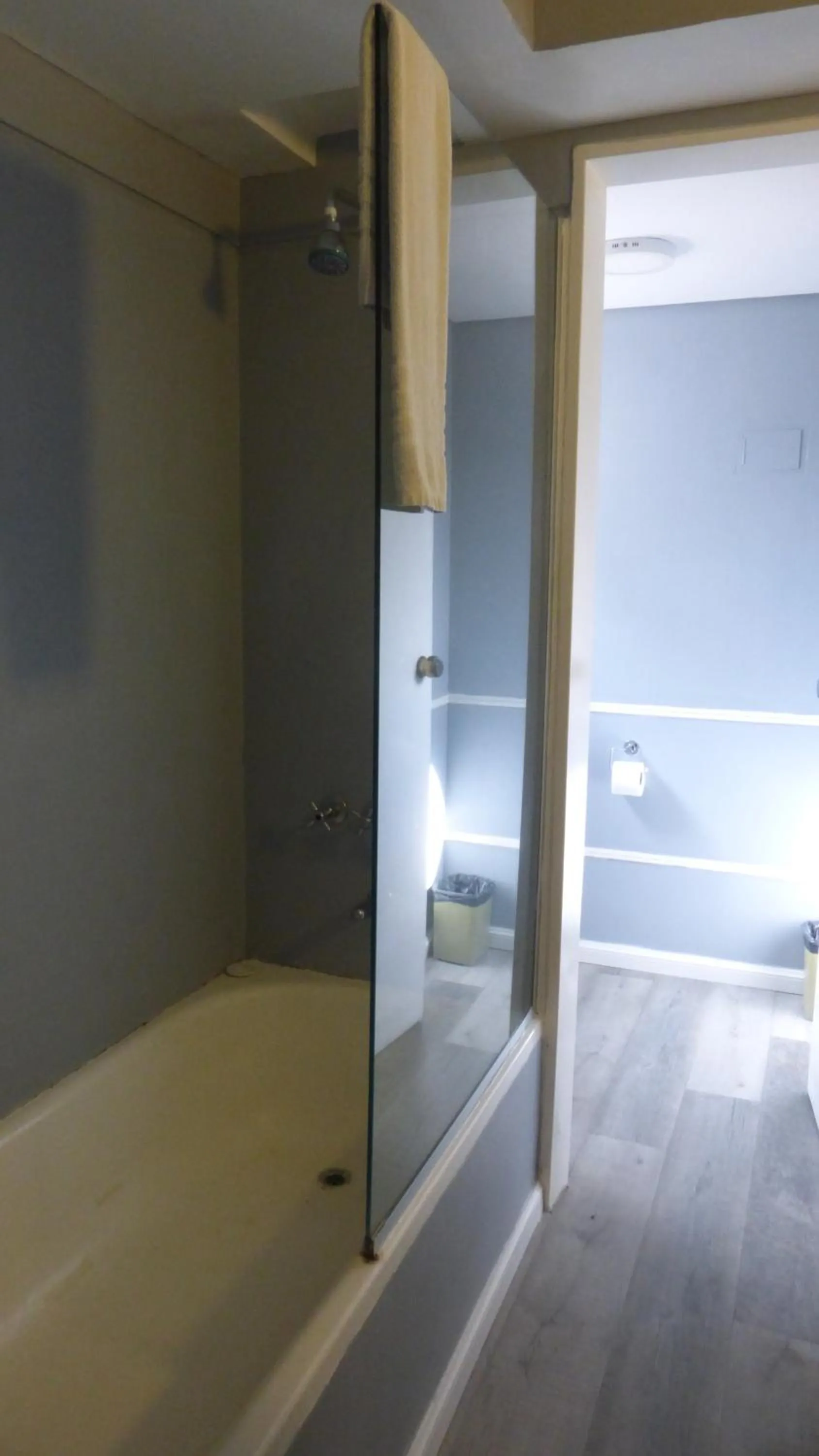 Bathroom in Alquileres Temporarios by CLH Rentals