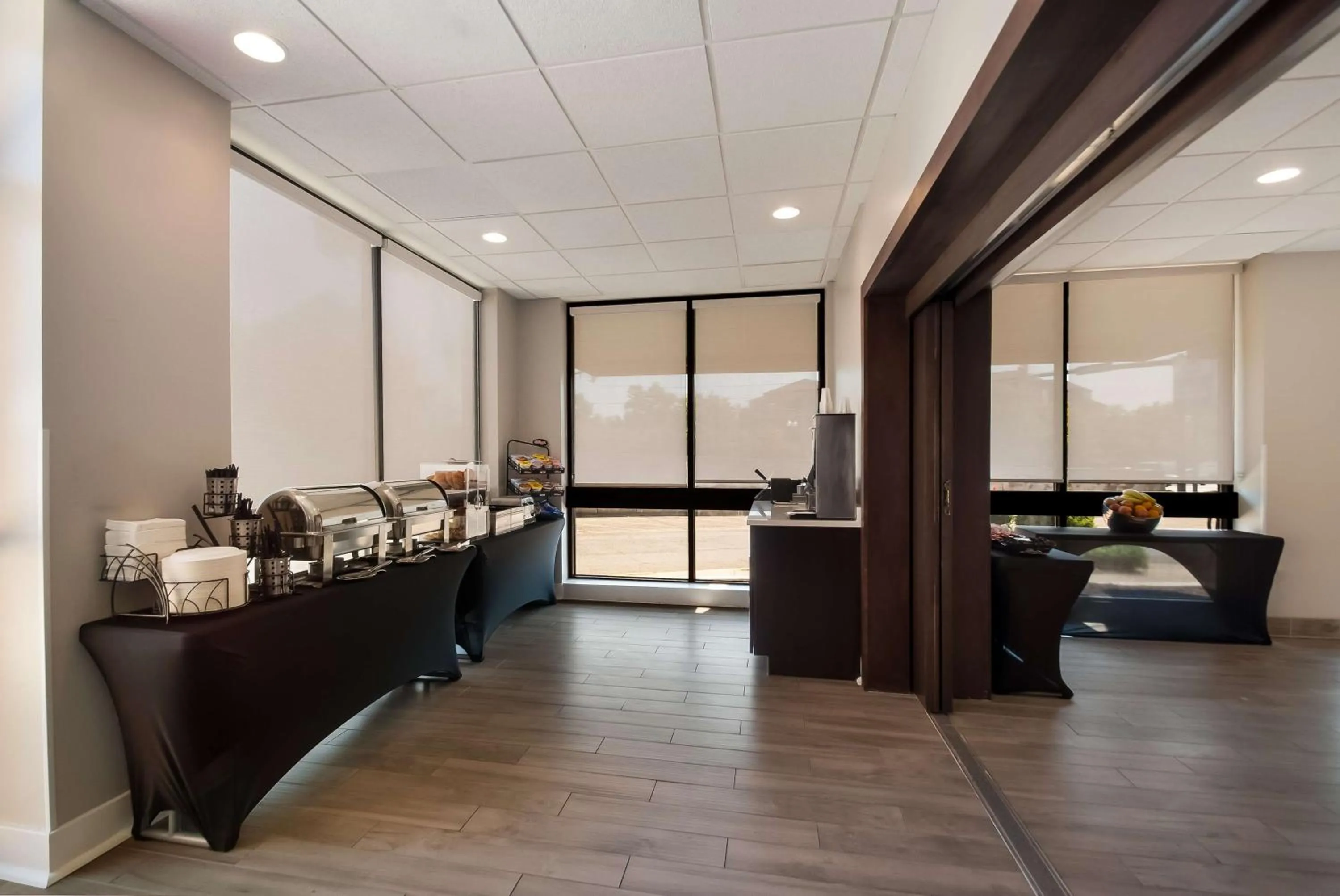 Breakfast in Best Western Springfield