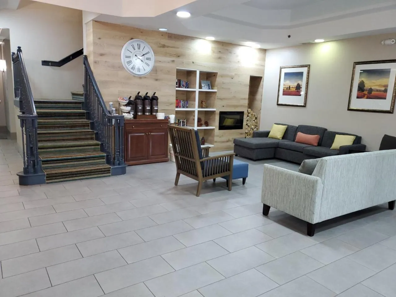 Library in Country Inn & Suites by Radisson, Buford at Mall of Georgia, GA