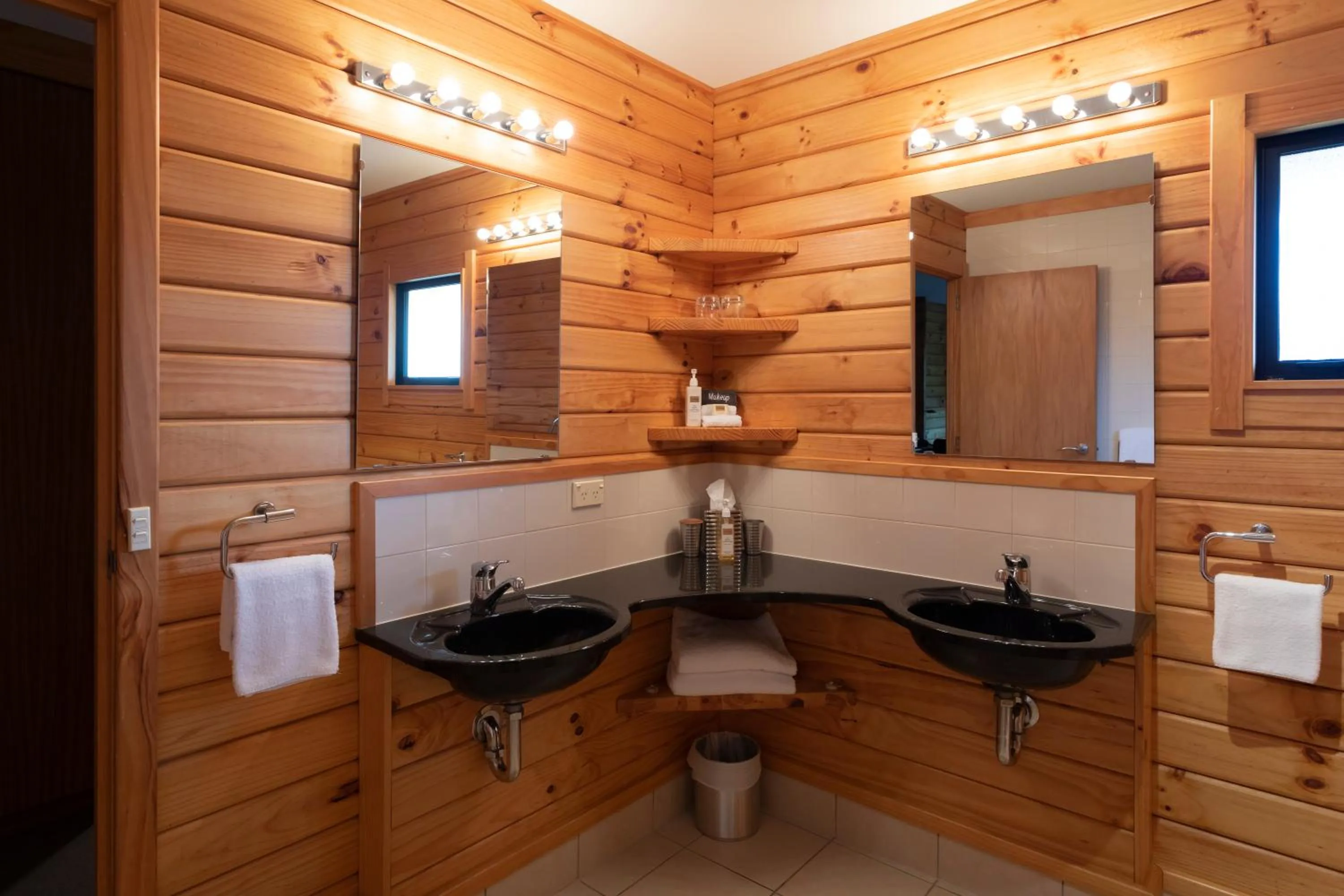 Bathroom in Westwood Lodge