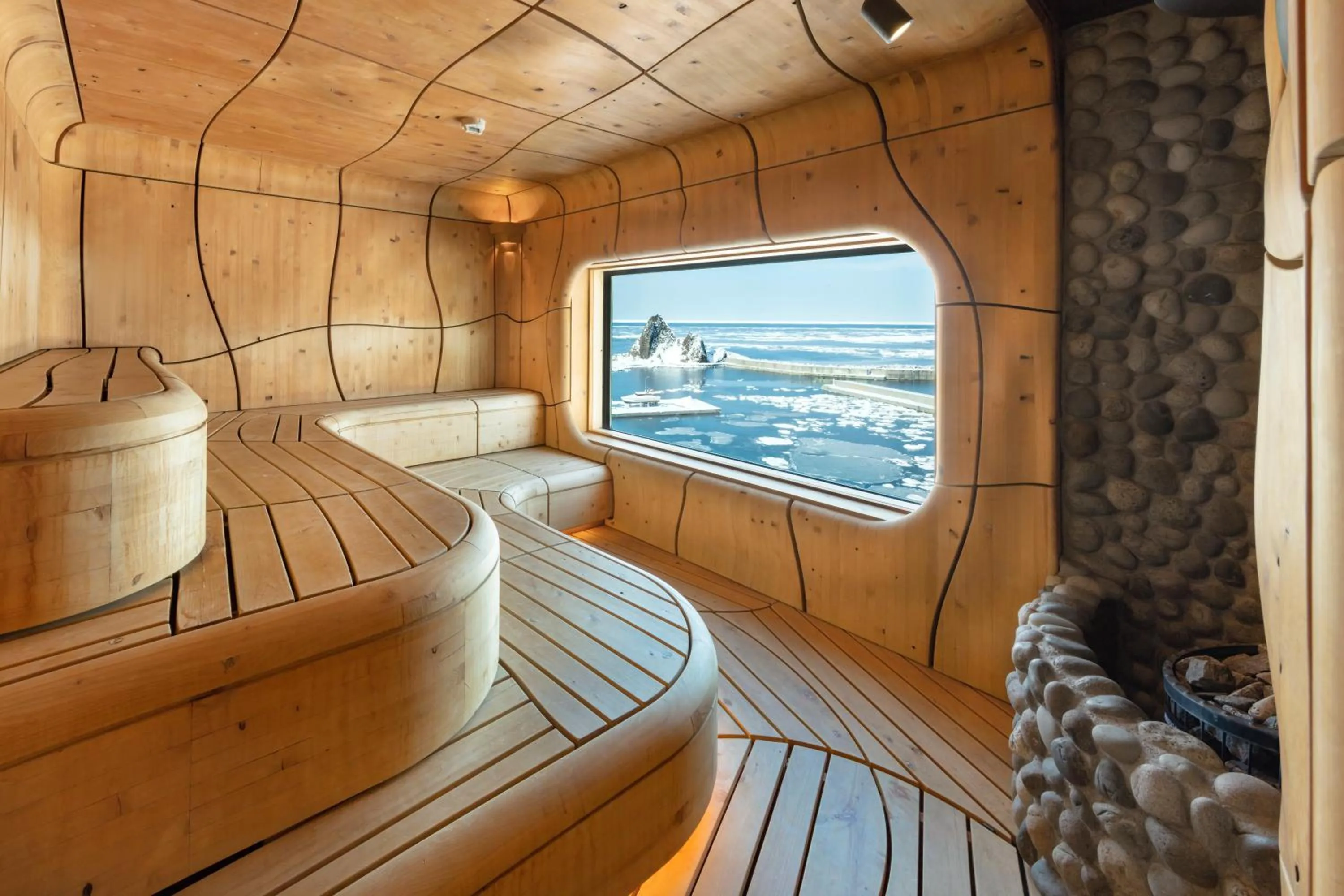 Hot Spring Bath in Kitakobushi Shiretoko Hotel & Resort