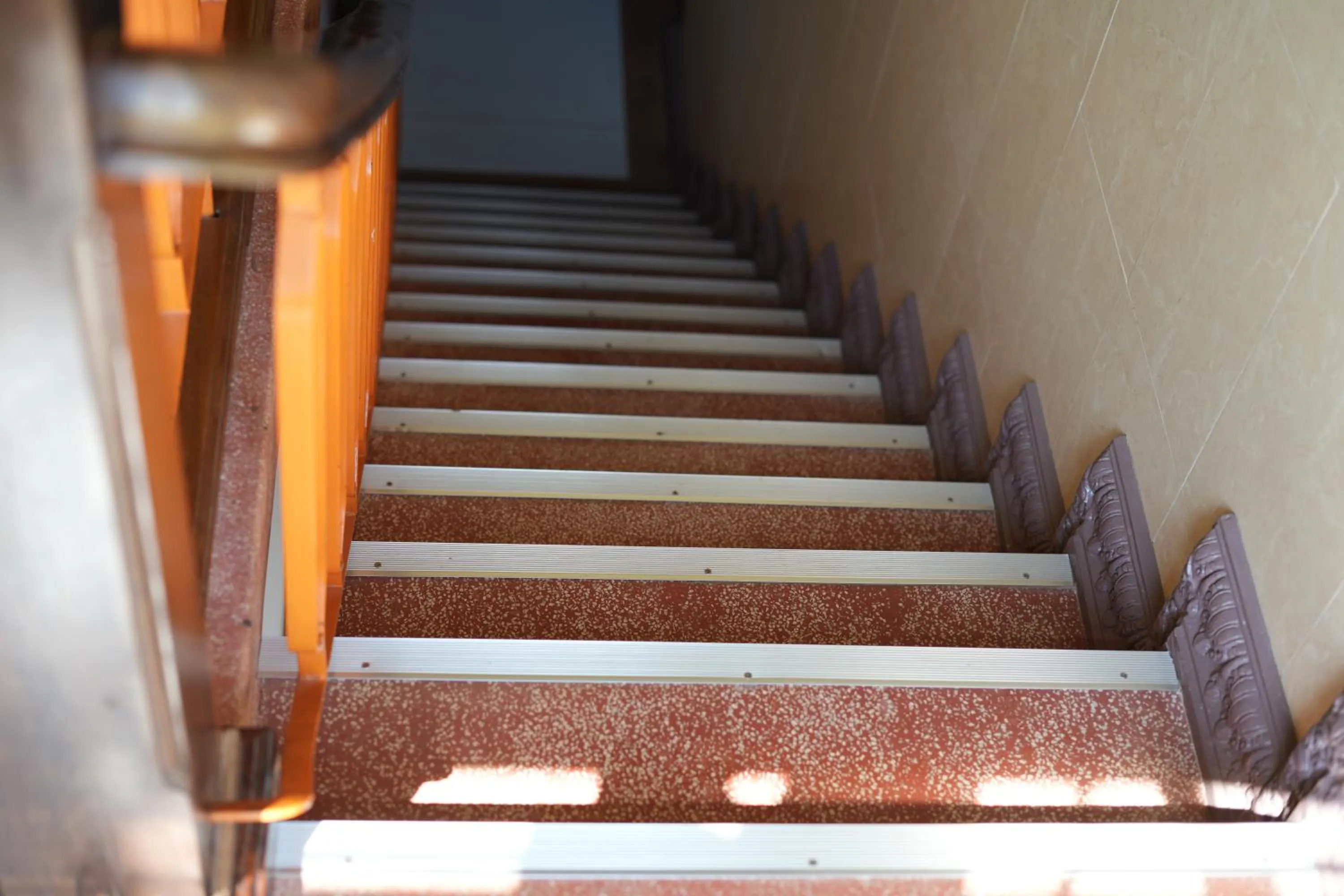 elevator in Hello Cambodia Boutique