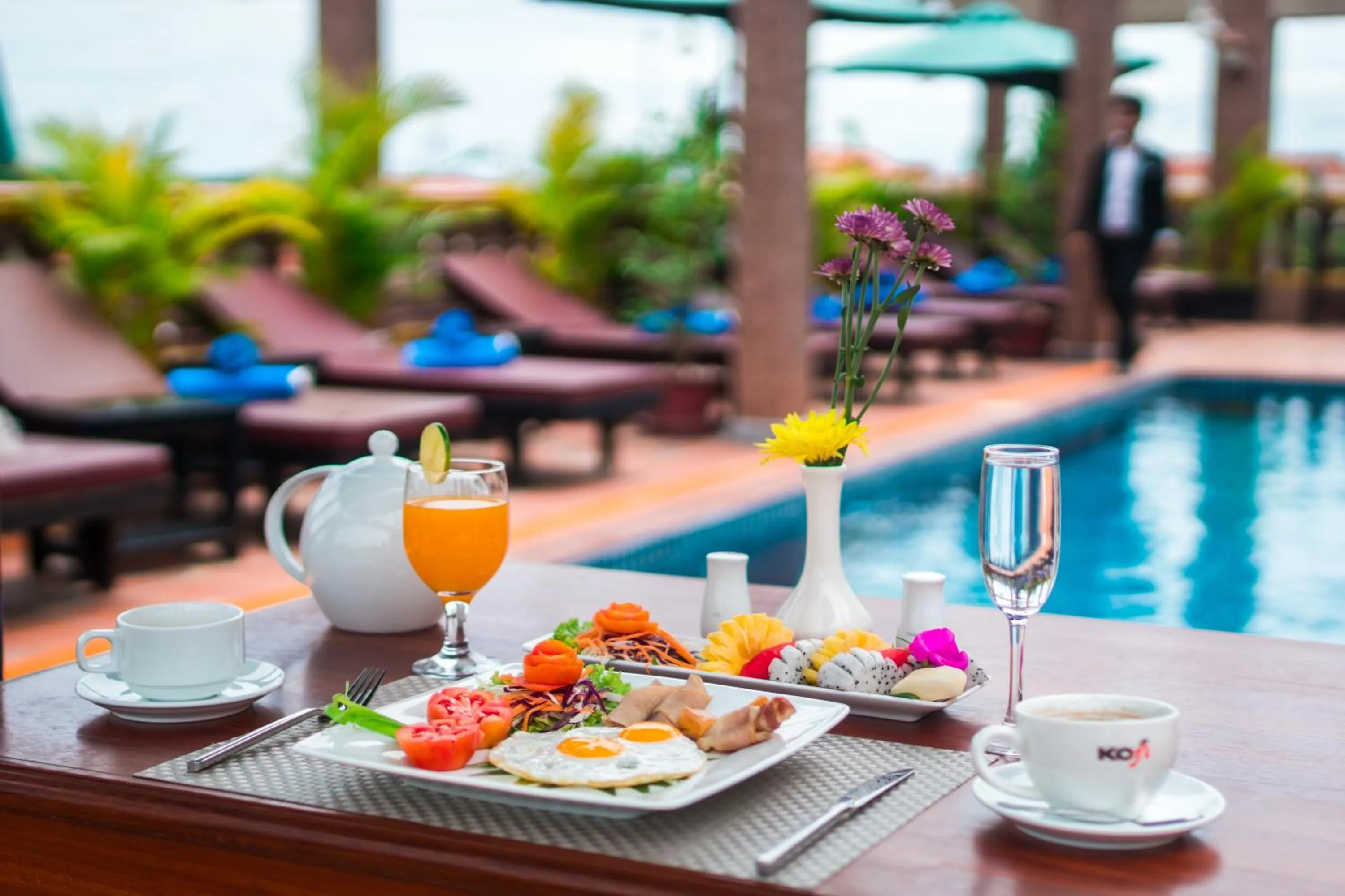 Food and drinks in Hello Cambodia Boutique