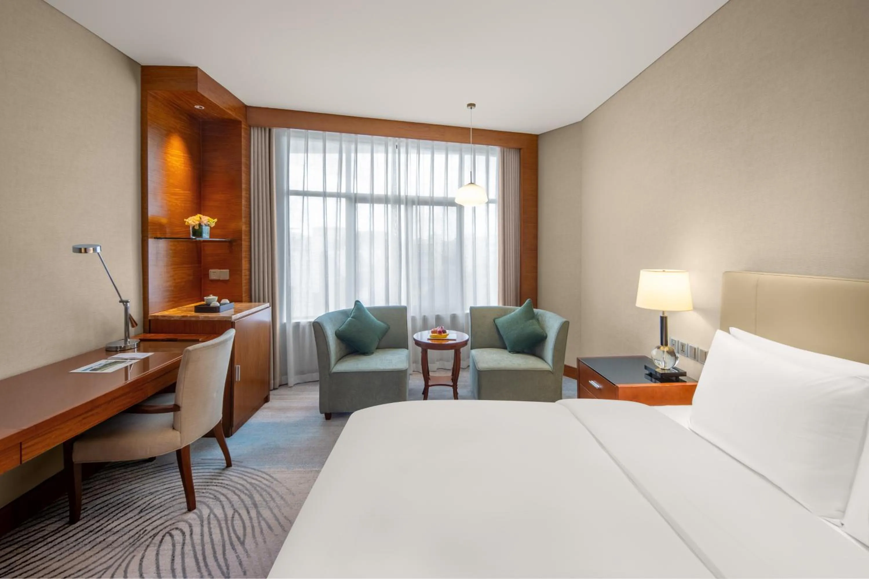 Photo of the whole room, Bed in Xiamen C&D Hotel