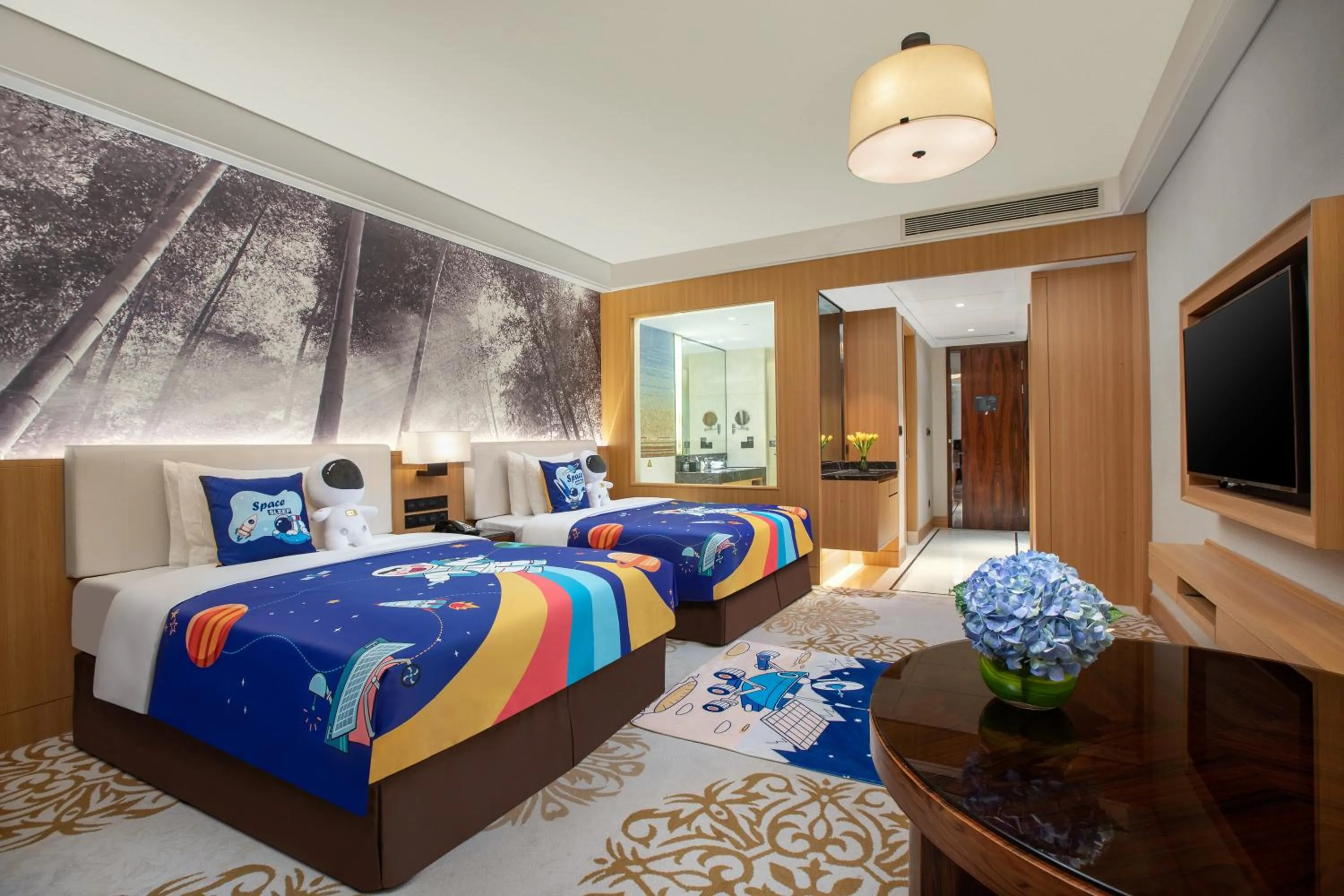 Photo of the whole room, Bed in Xiamen C&D Hotel