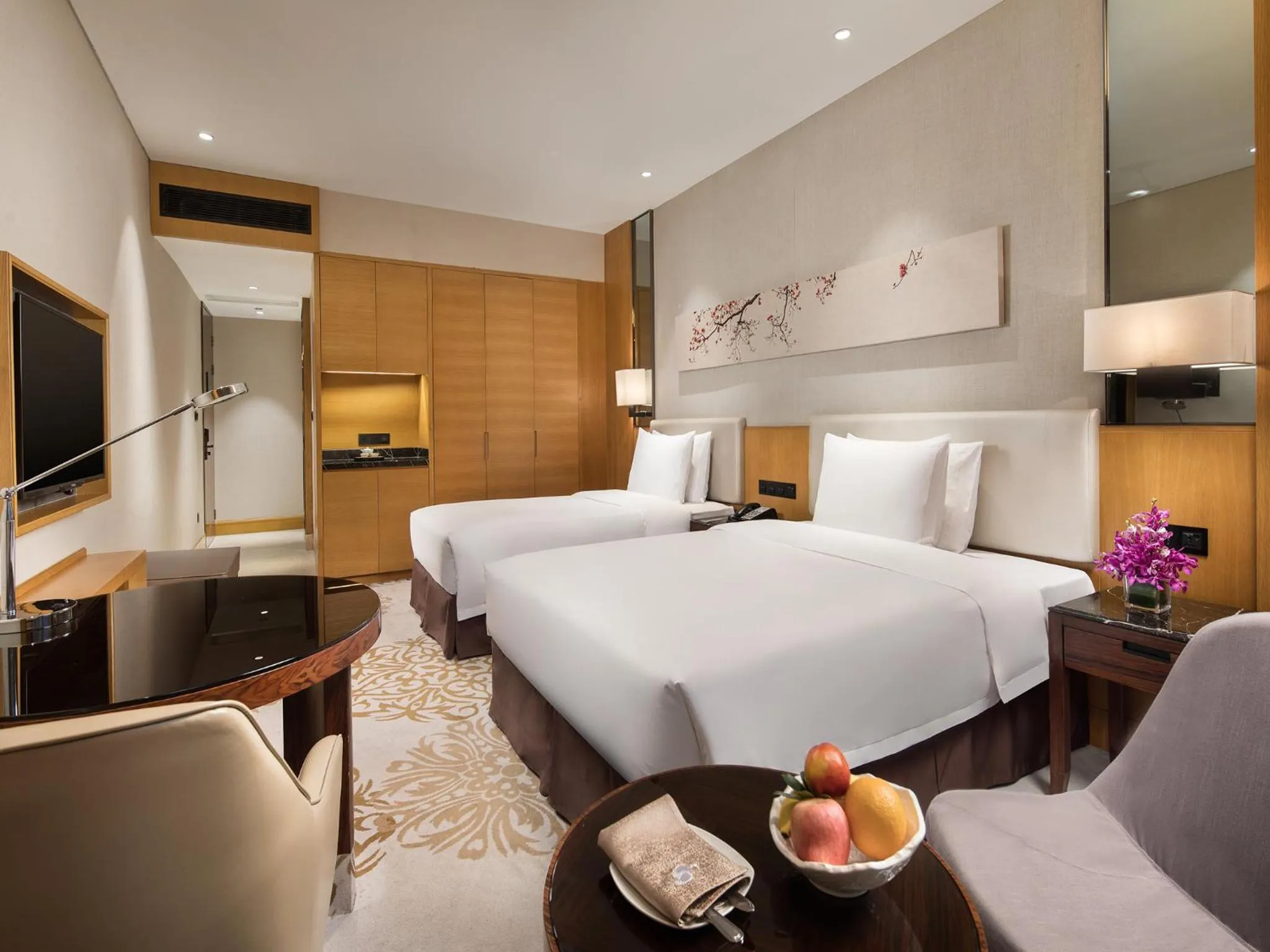 Photo of the whole room, Bed in Xiamen C&D Hotel