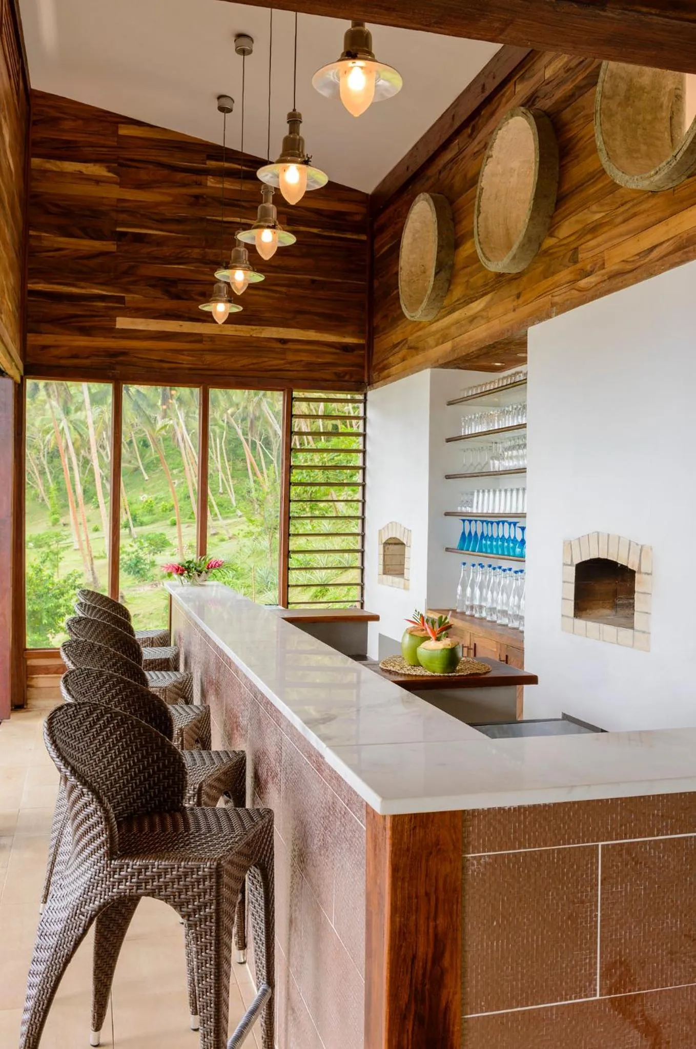 Lounge or bar in The Remote Resort