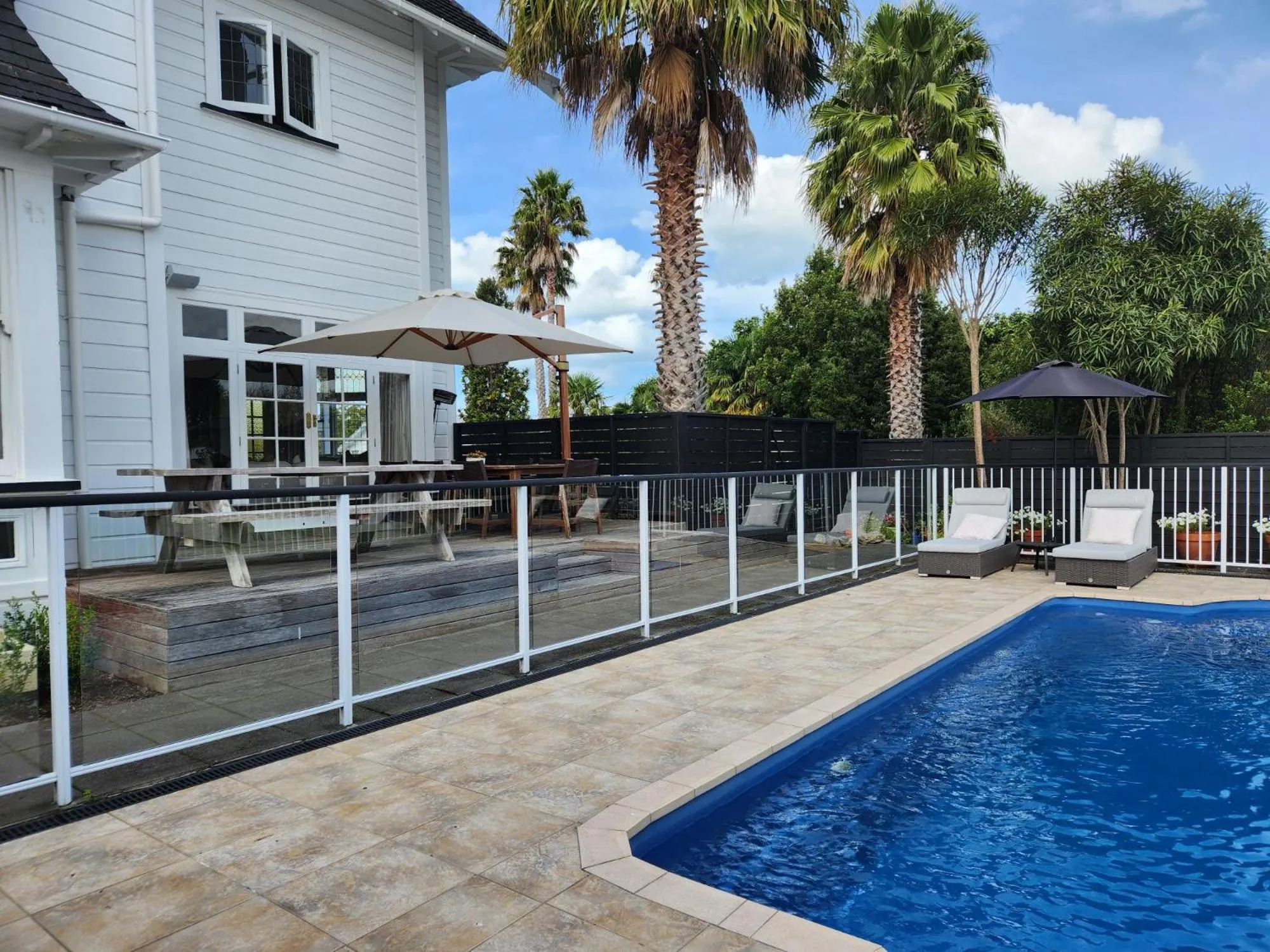 Swimming pool in Cedar House