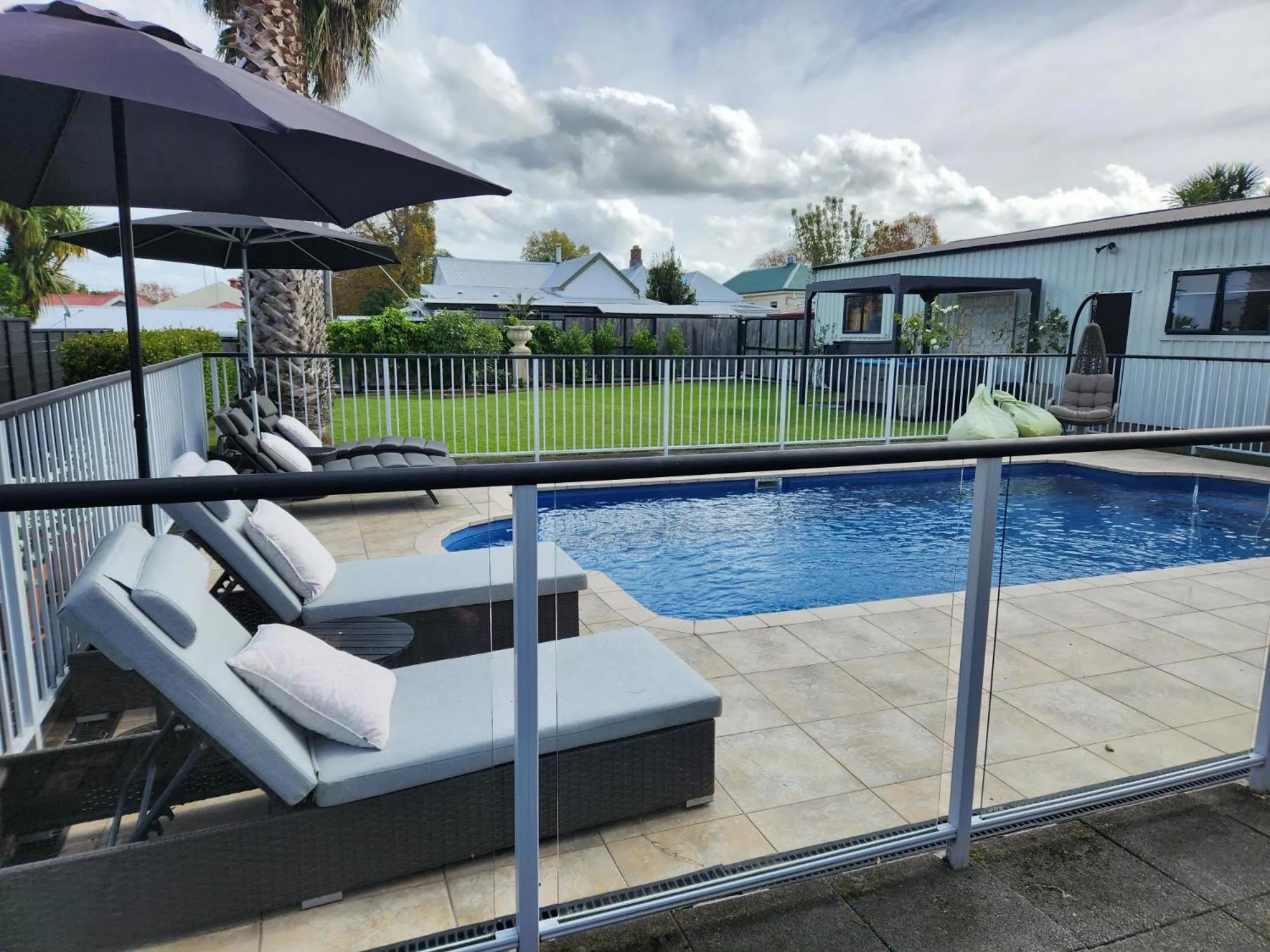 Swimming pool in Cedar House