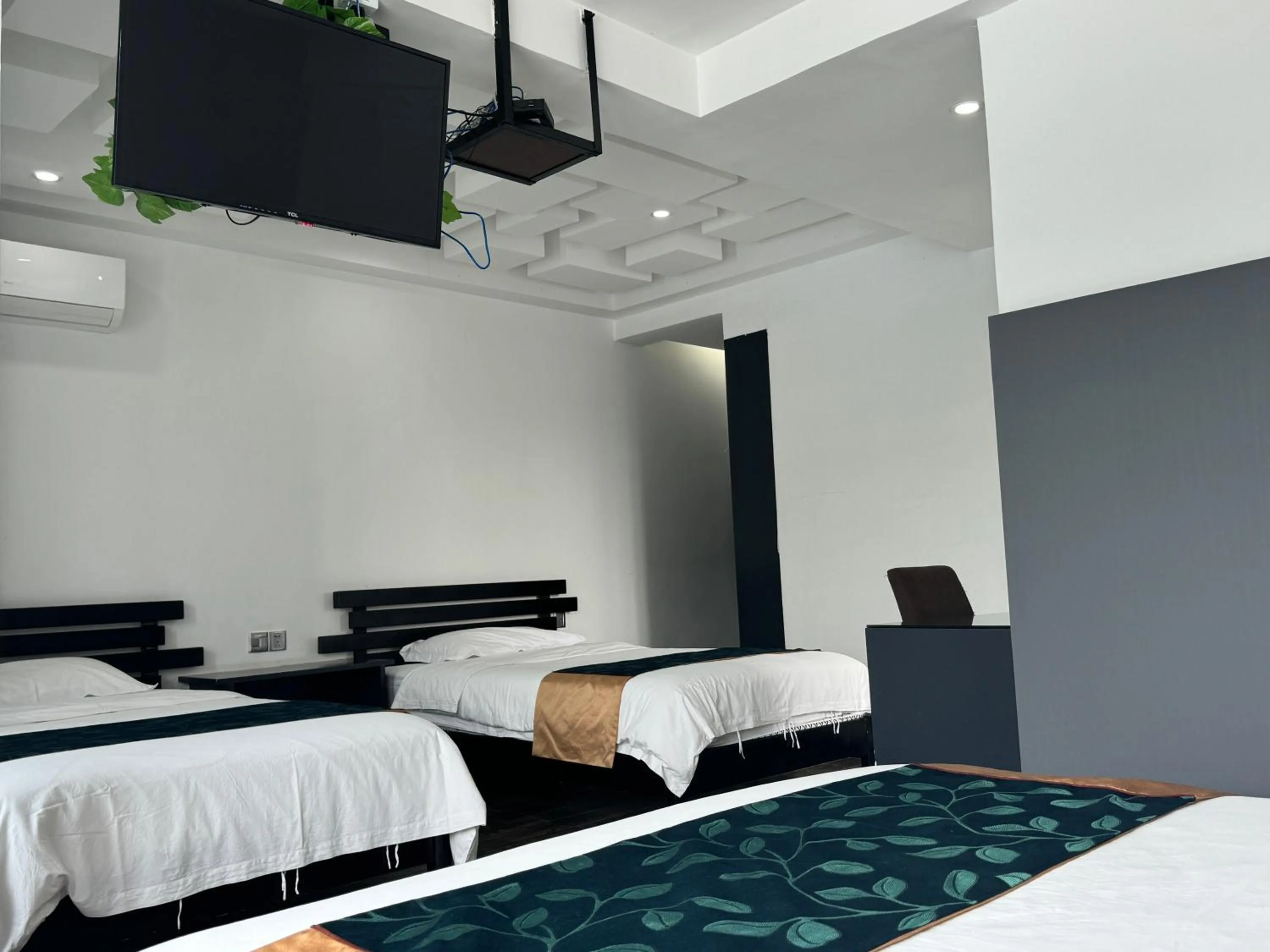 Bed in Zhangjiajie Cat Theme Inn