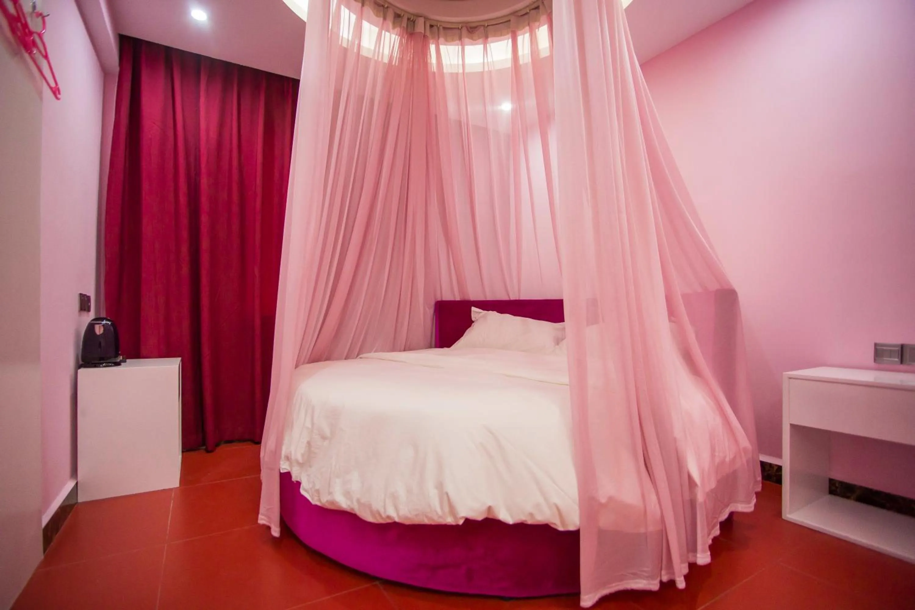 Bed in Zhangjiajie Cat Theme Inn